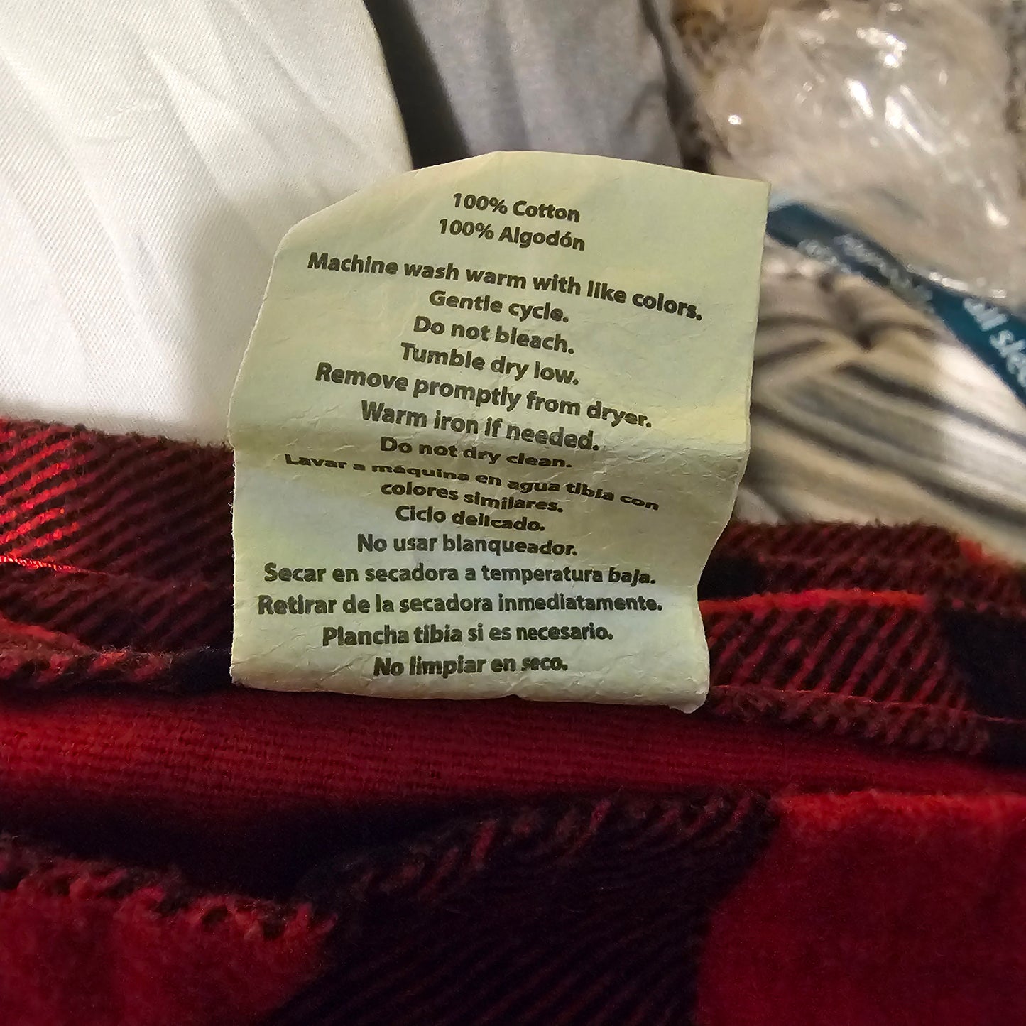 CozyCheck Twin Blanket: Red & Black Plaid Comfort