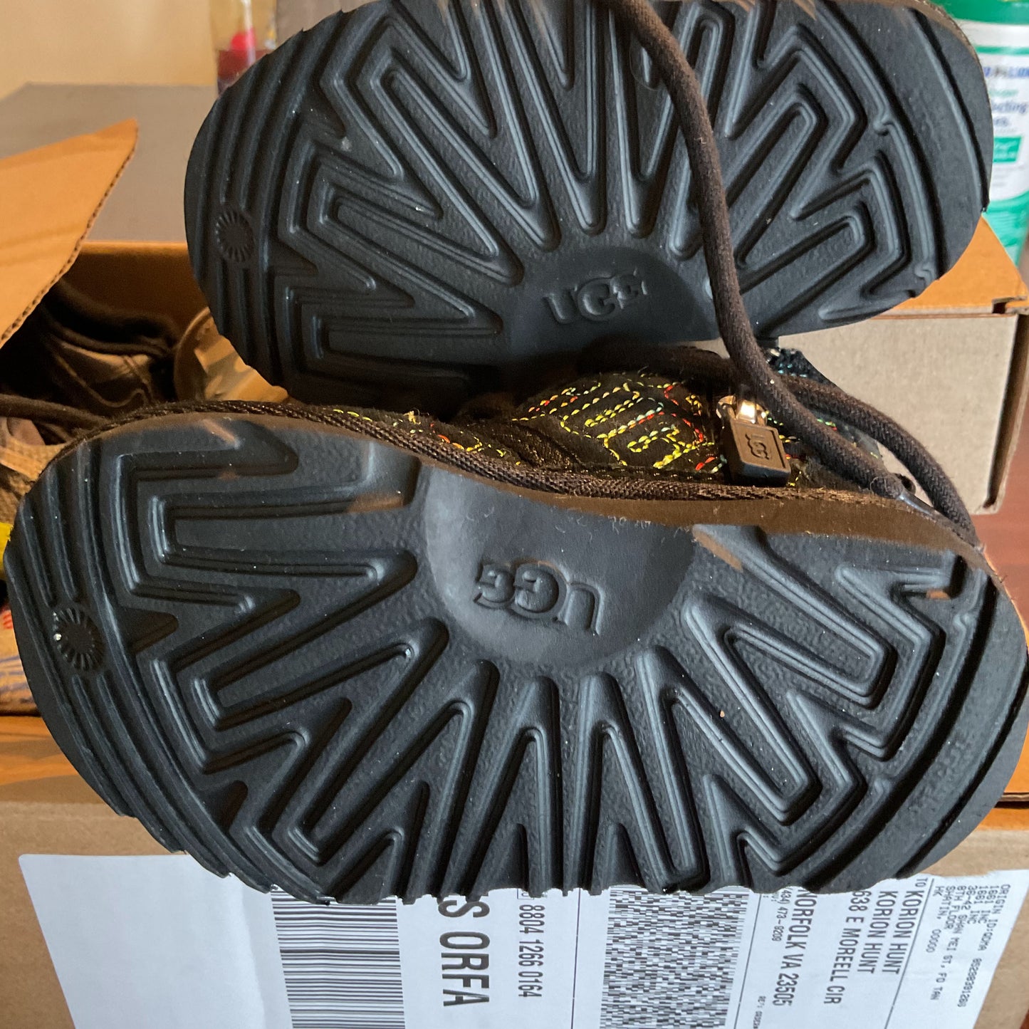 UGG Kids Neumel Boot - Multicolor Logo Print - Size 7