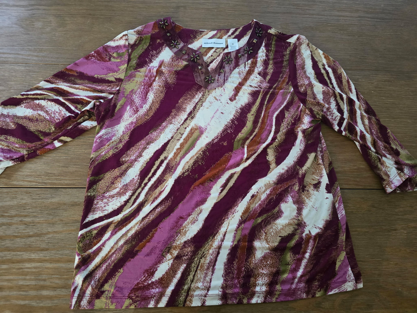 Alfred Dunner Women's Medium Top Purple Pink Abstract Embellished V-Neck 3/4 Sleeve