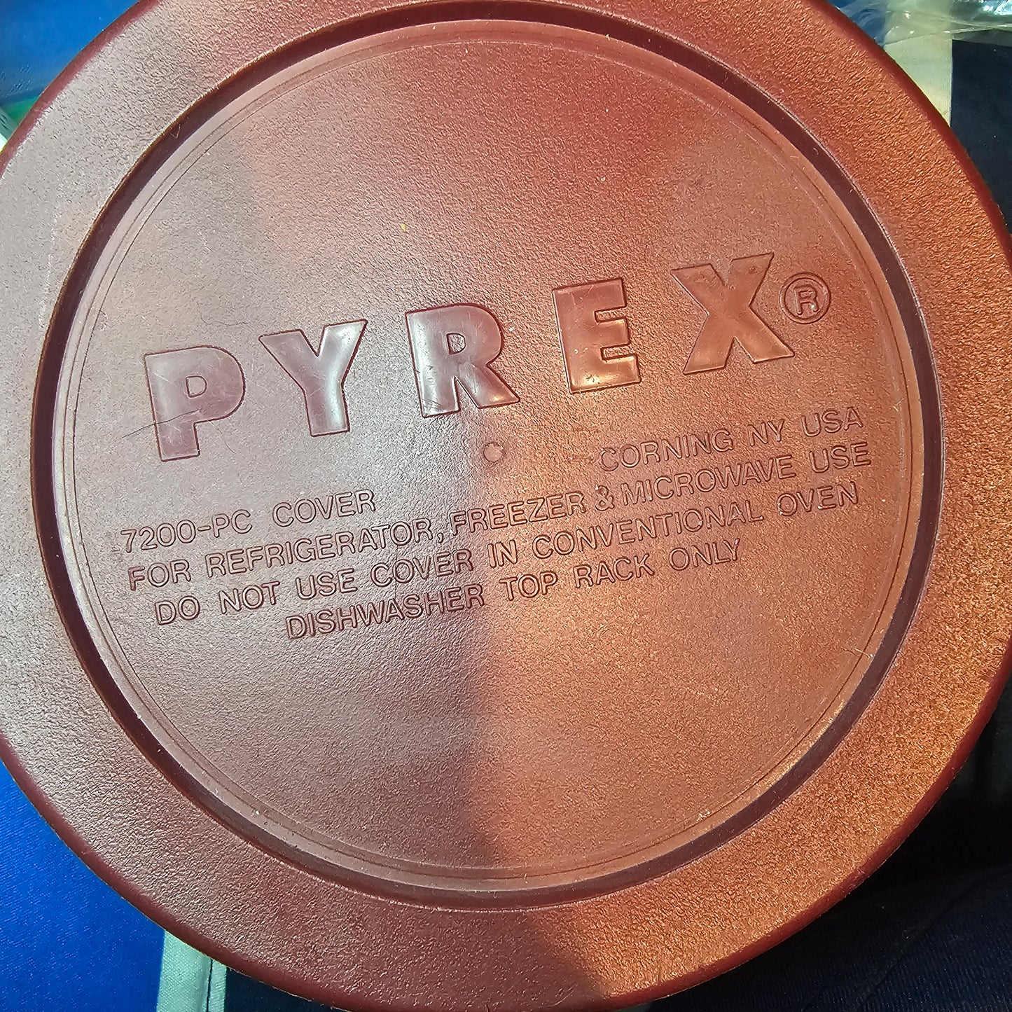 Pyrex 7200 2-Cup Glass Storage Bowl with 7200-PC Red Lid