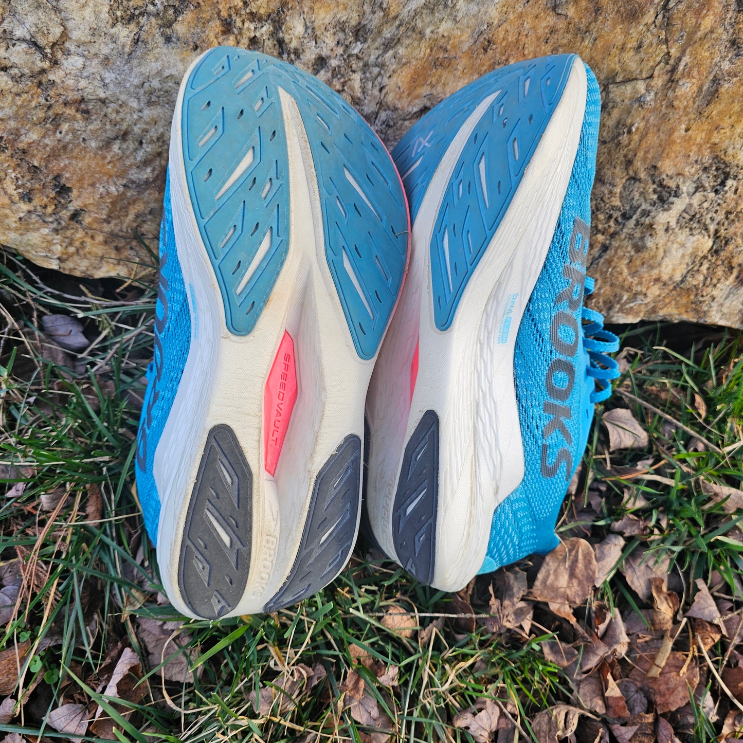Brooks Hyperion Max 2 Women’s Running Shoes Size 10.5 Blue Pink 1204231B408 2024