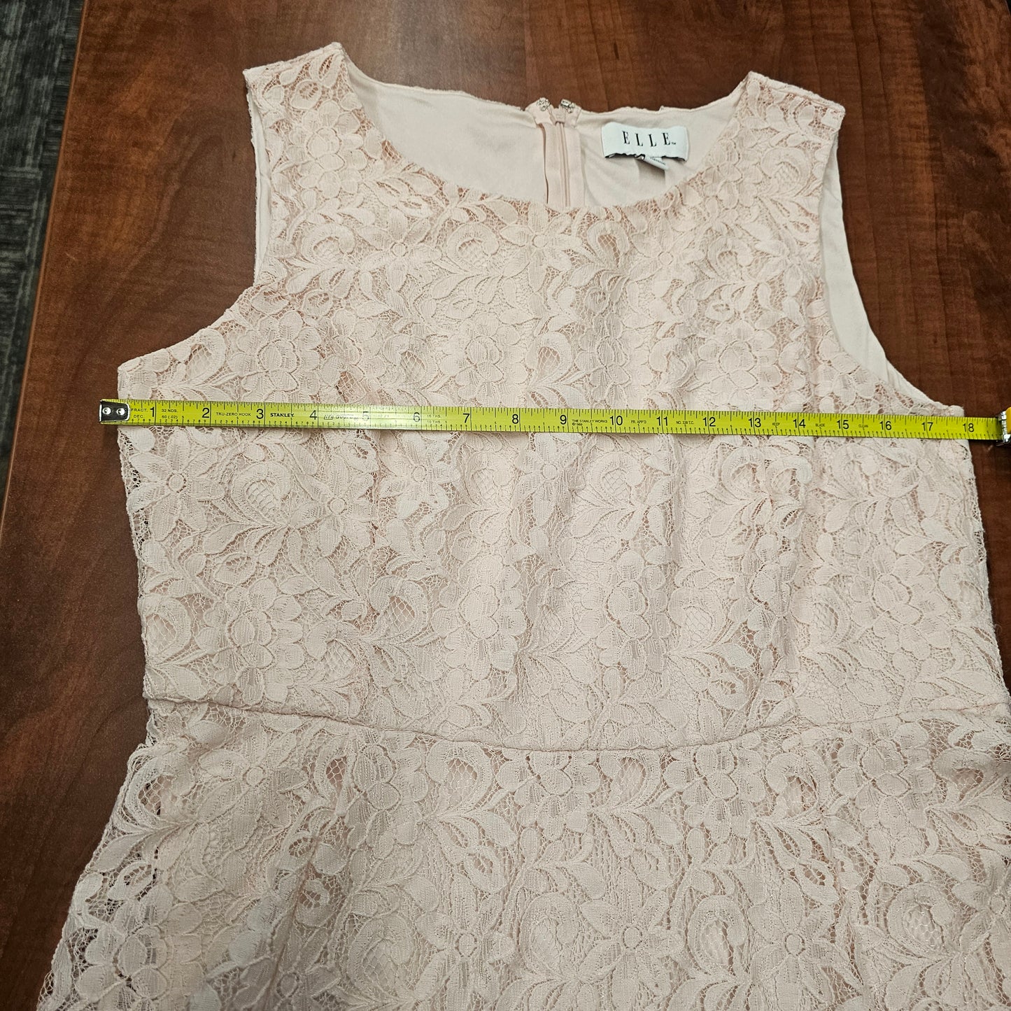 ELLE Lace Dress Womens Large L Cream Ivory Floral Asymmetrical Hem Fit Flare
