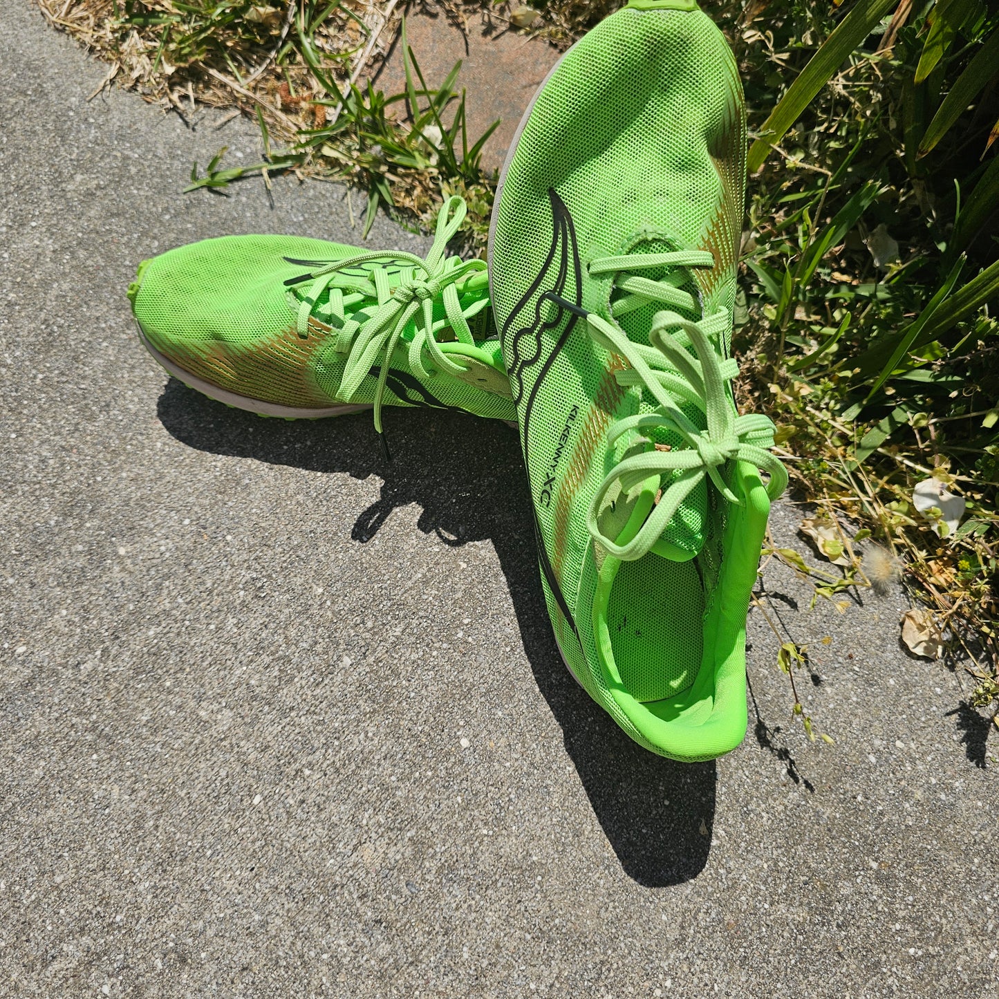 Saucony Kilkenny XC9 Cross Country Spikes - Women’s Size 8.5 - Slime/Green