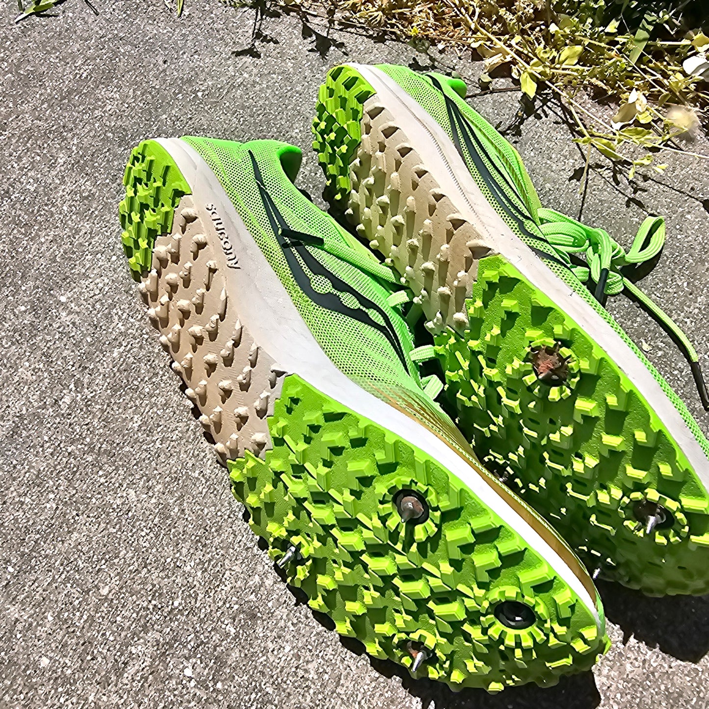 Saucony Kilkenny XC9 Cross Country Spikes - Women’s Size 8.5 - Slime/Green