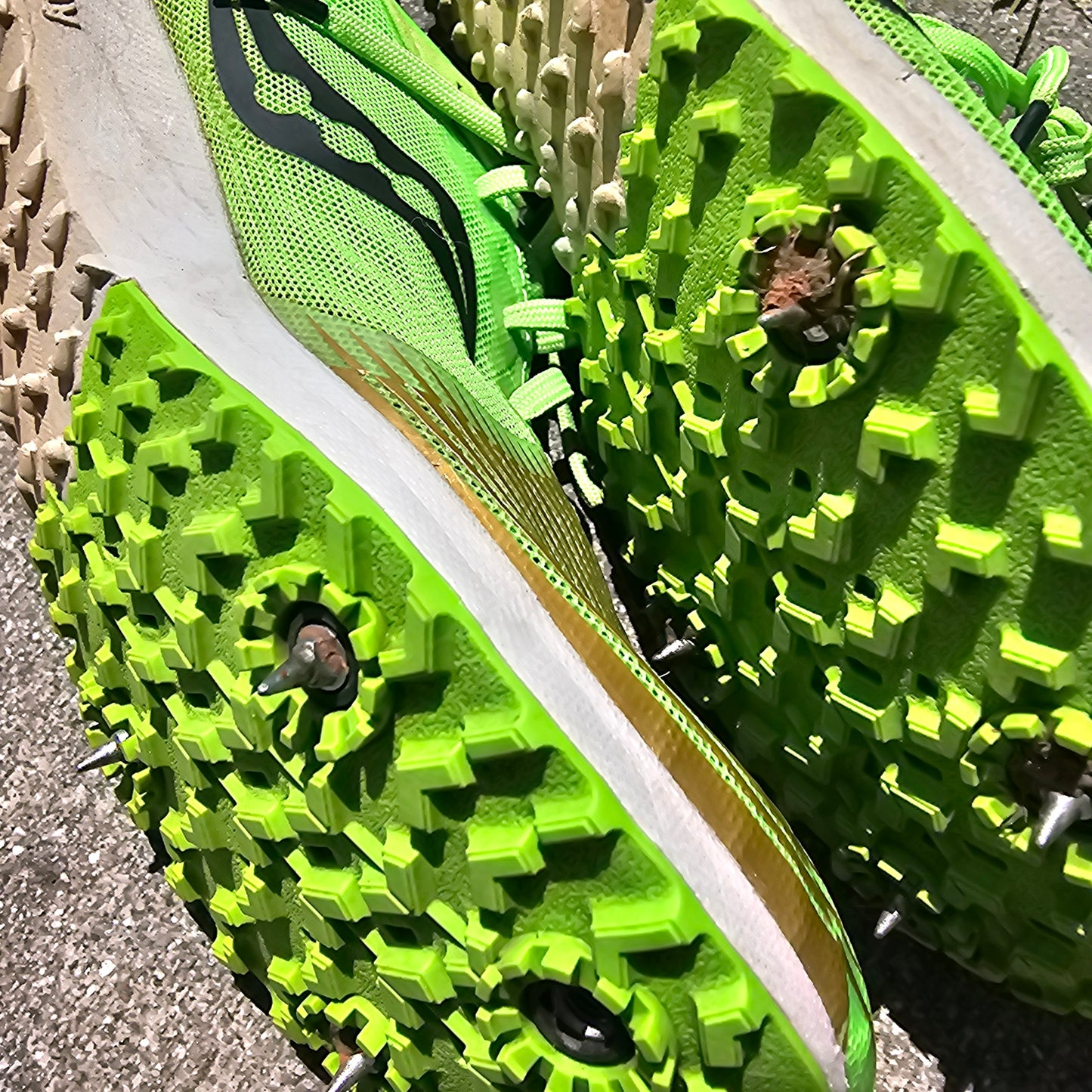 Saucony Kilkenny XC9 Cross Country Spikes - Women’s Size 8.5 - Slime/Green