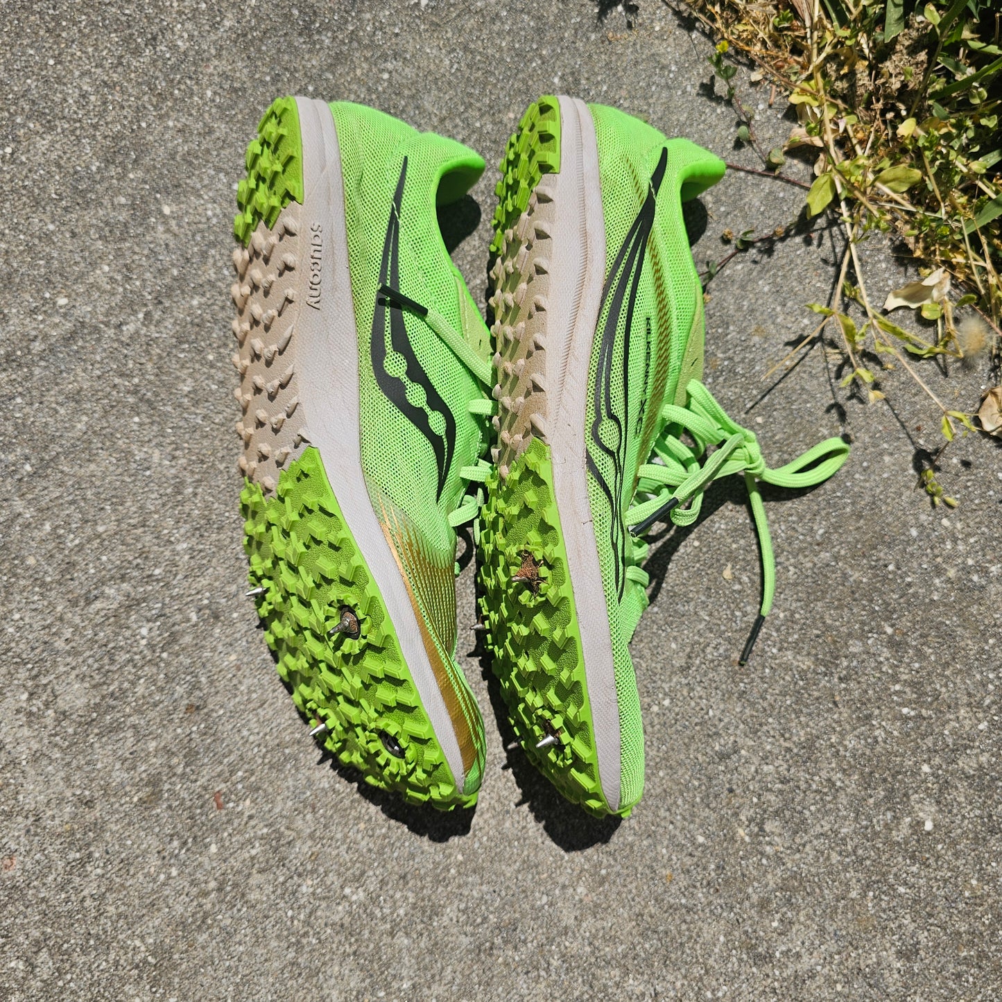 Saucony Kilkenny XC9 Cross Country Spikes - Women’s Size 8.5 - Slime/Green