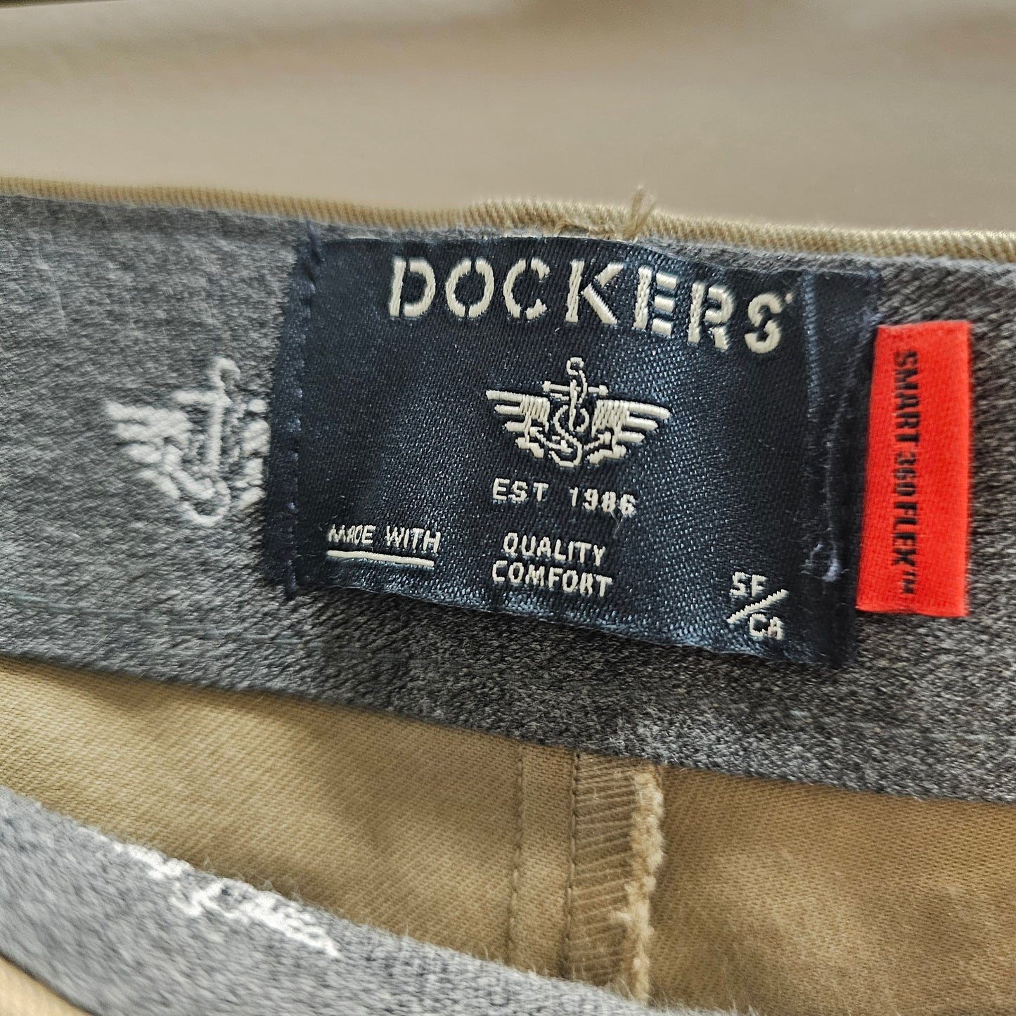 Dockers Workday Khaki Smart 360 Flex Pants Mens 40x32 Straight Leg Tan Stretch