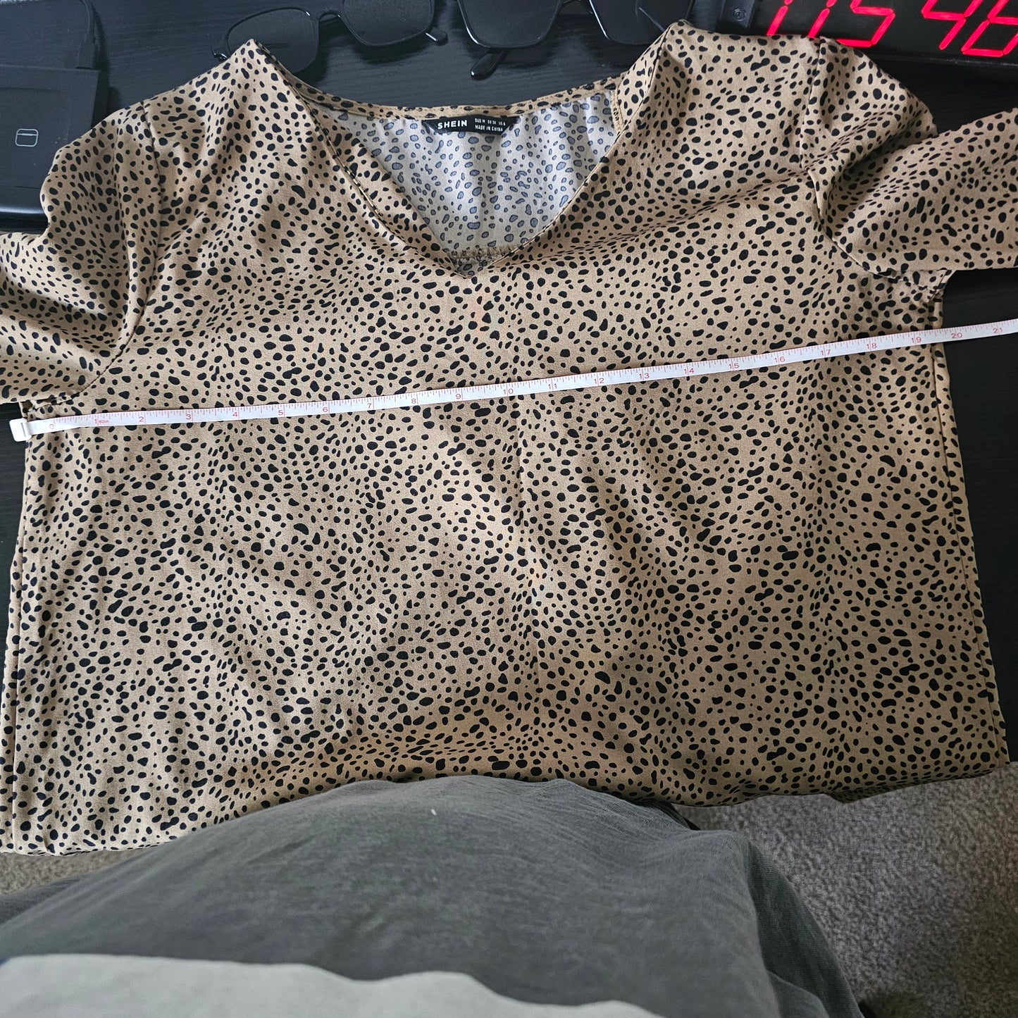 SHEIN Cheetah Animal Print V-Neck Tunic Blouse | Size Medium