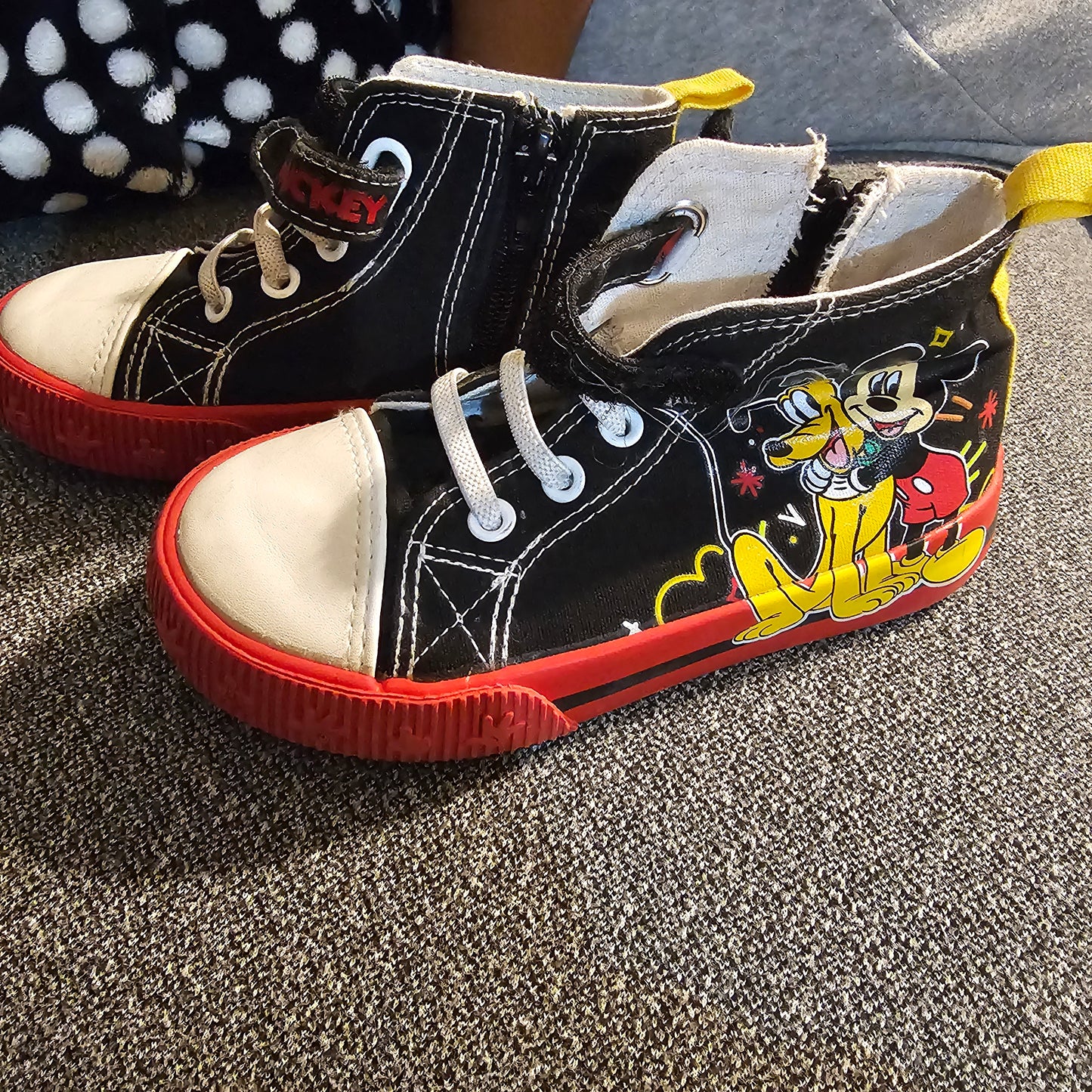 Disney Junior Mickey Mouse & Pluto Toddler High Top Sneakers