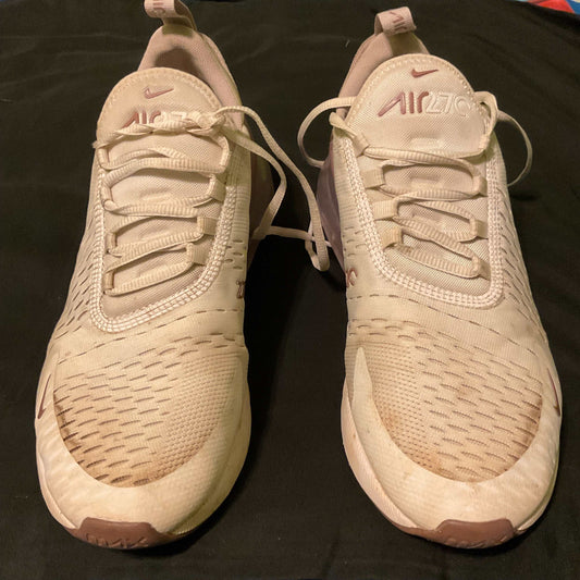 Pre-owned women's Nike Air Max 270 sneakers in size 10 with light wear and fair condition.