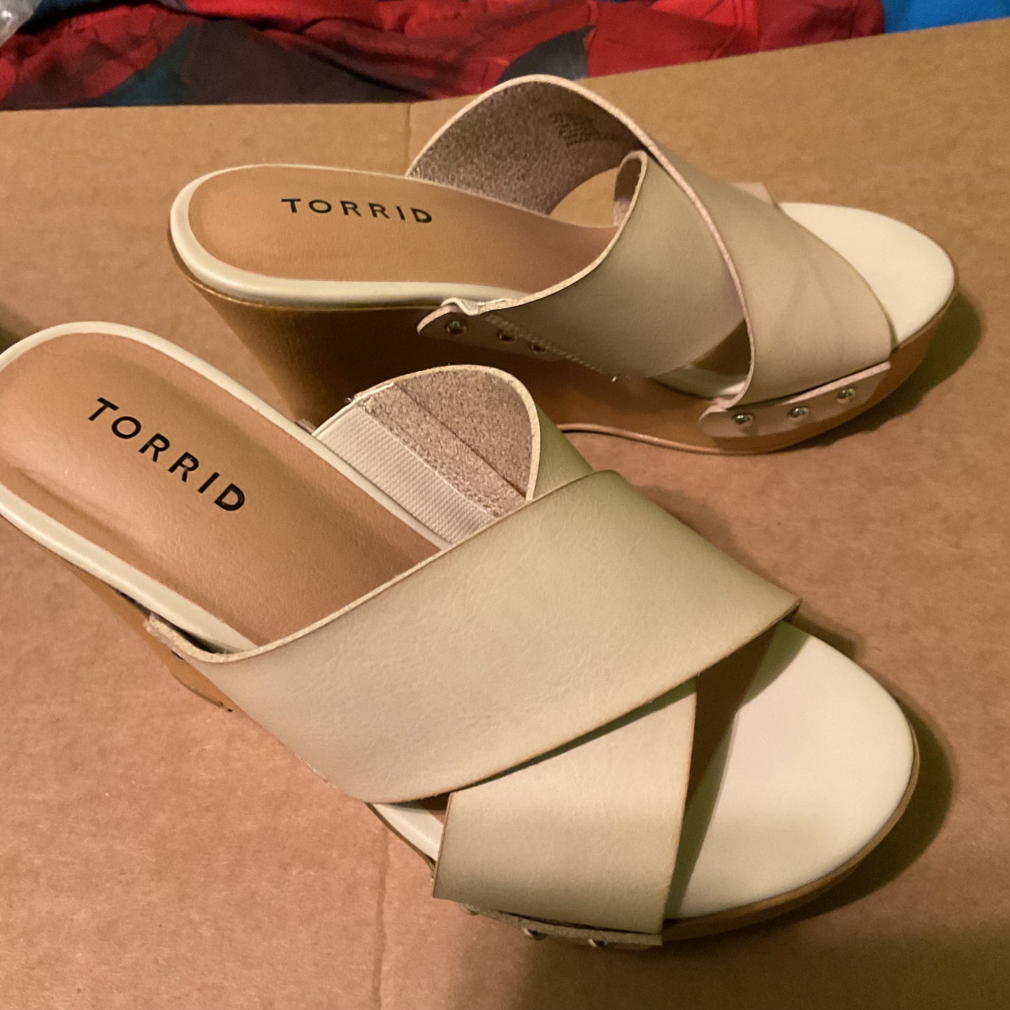 Torrid Bone PU Platform Wood Wedge Sandals – Size 6.5 (Wide Width)