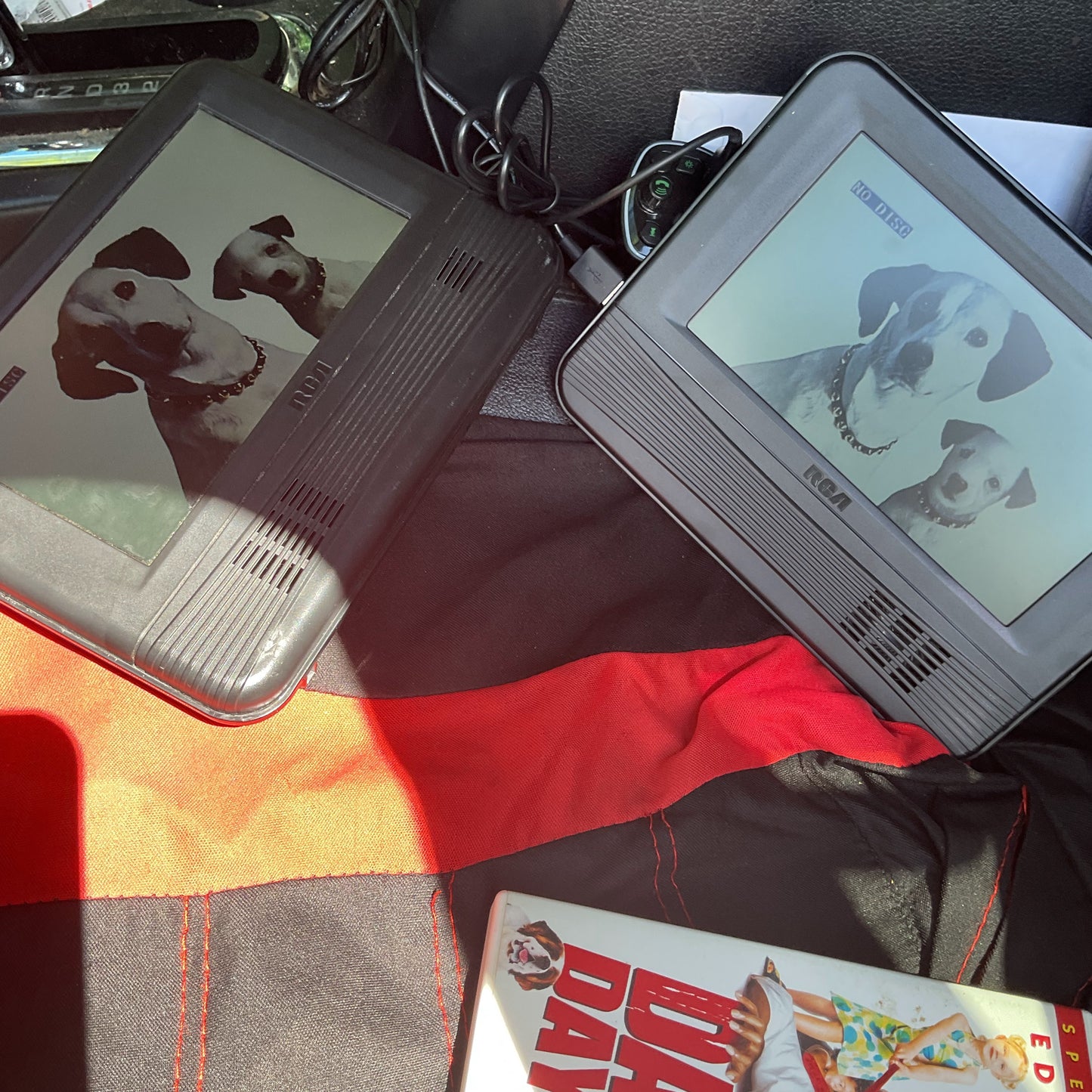 RCA 7" Mobile Dual Screen DVD System - Car Headrest Entertainment Set NO REMOTE