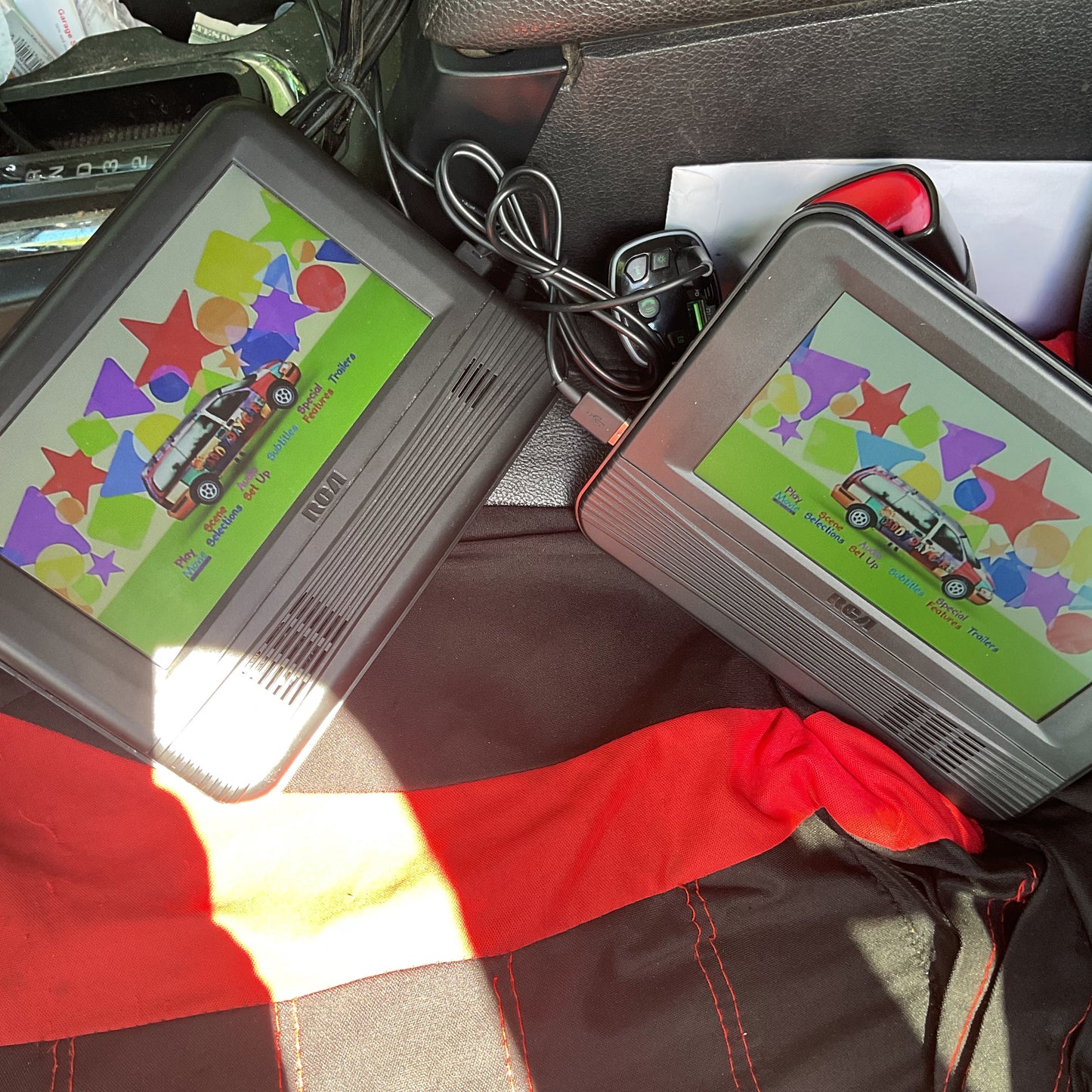 RCA 7" Mobile Dual Screen DVD System - Car Headrest Entertainment Set NO REMOTE