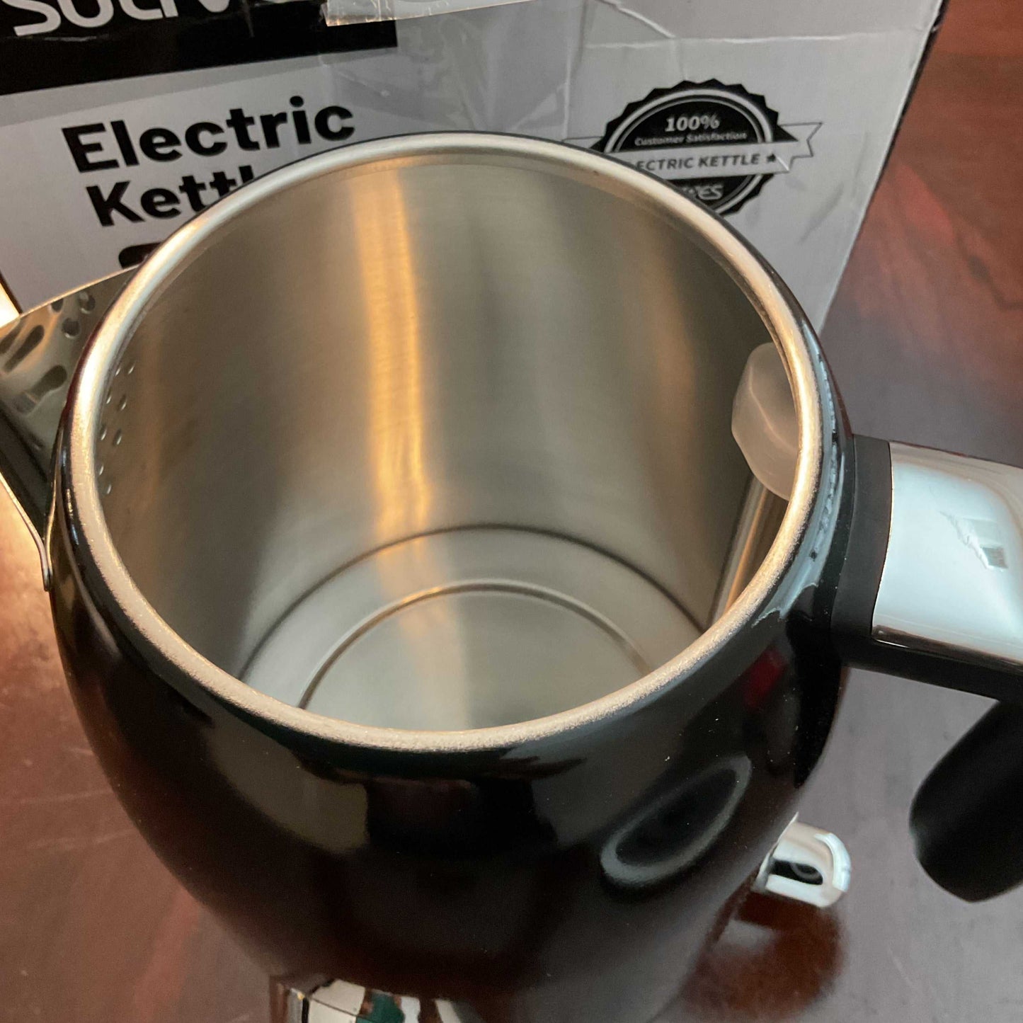Sulives Electric Kettle 1.7L with Temperature Gauge. Missing lid