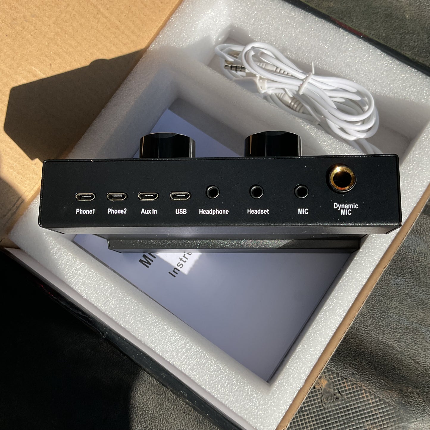 V8S Phone Live Sound Card Bluetooth Voice Changer Mixer - New