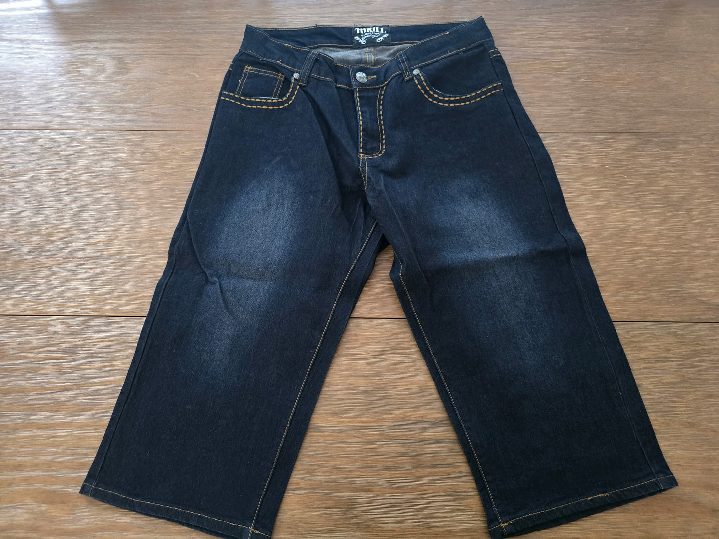 Thrill Women’s‎ Rhinestone Embellished Capri Jeans – Size 14, Dark Wash Denim(2)