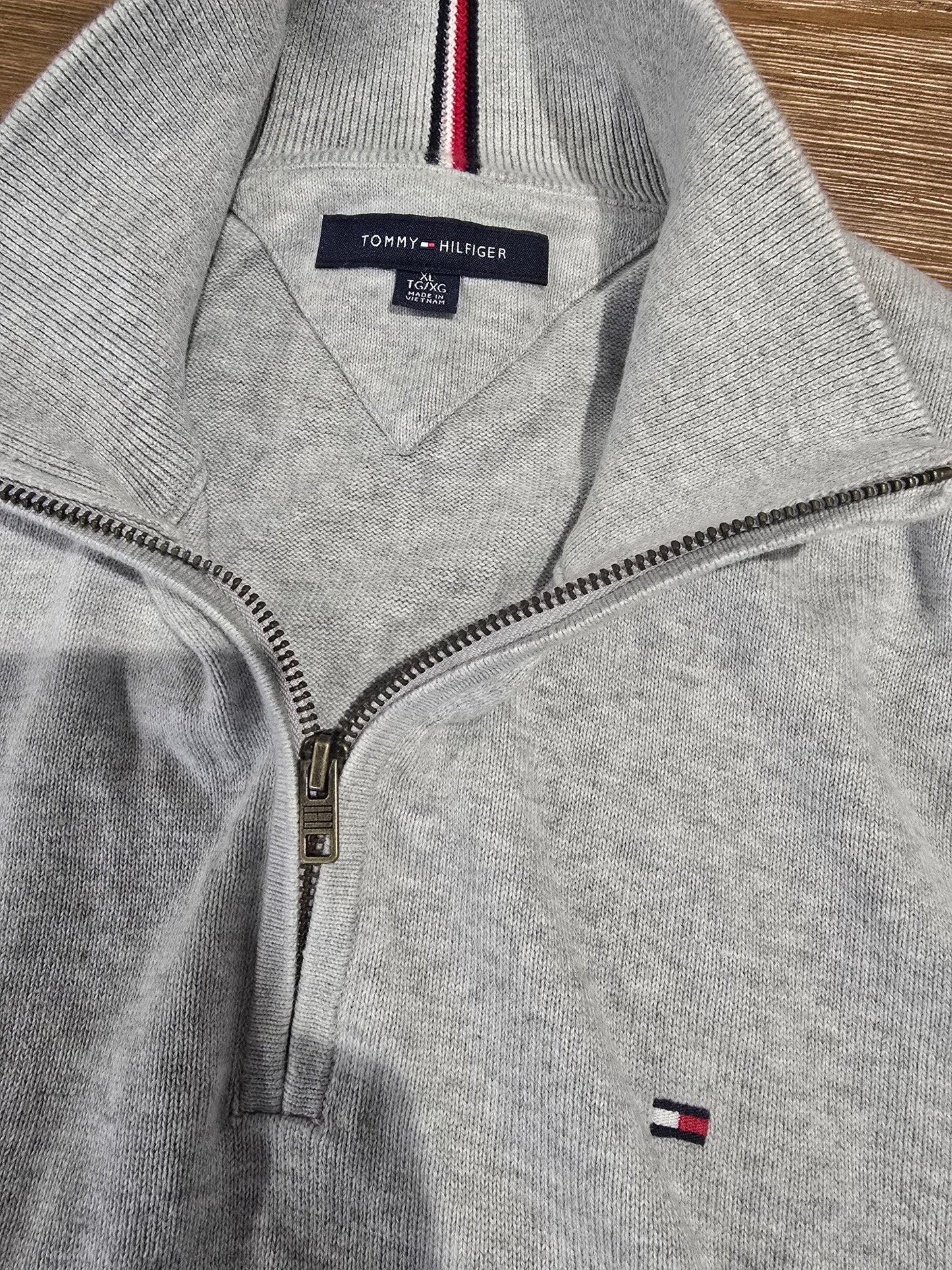 Tommy Hilfiger Men’s 1/4 Zip Pullover Sweater – Gray – Size XL