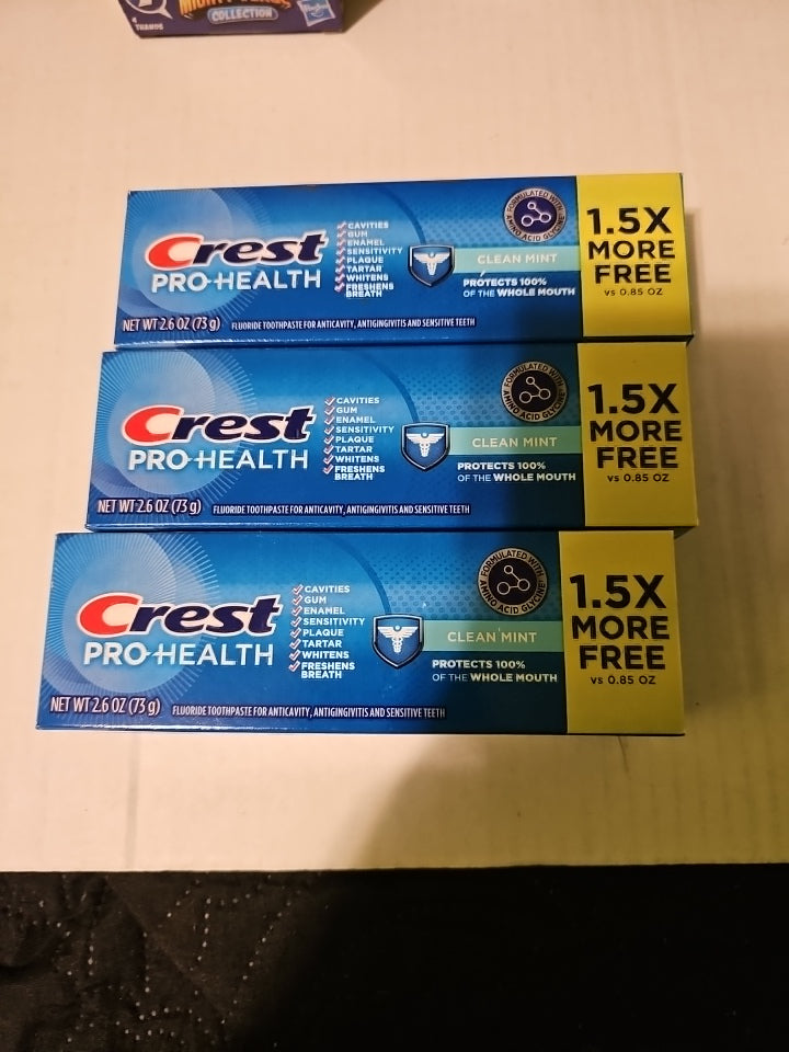 Crest Pro-Health Clean Mint Toothpaste 2.6 oz – Bundle of 3