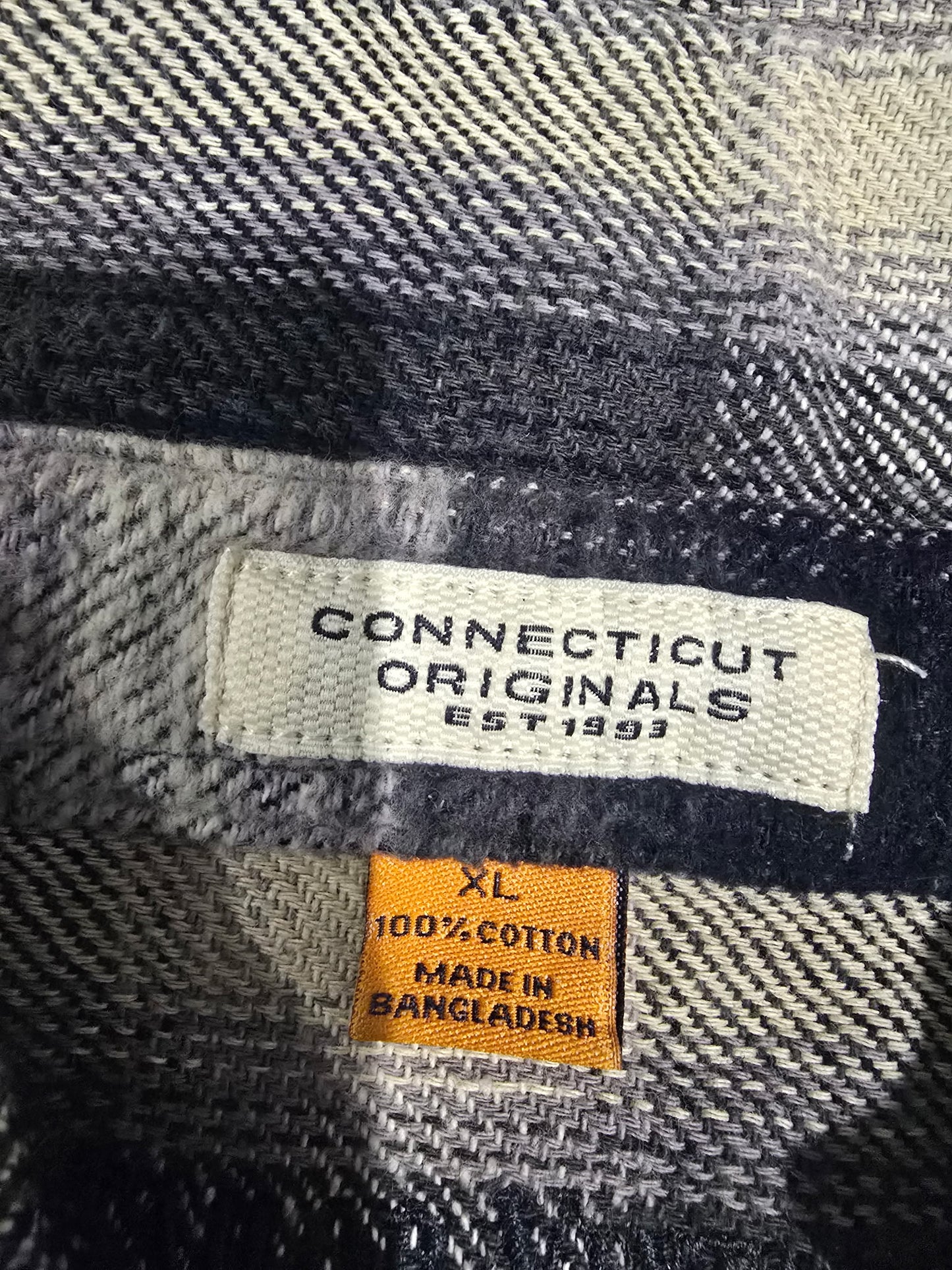 Connecticut Originals Men’s Flannel Shirt – Navy & Cream Plaid Long Sleeve (XL)