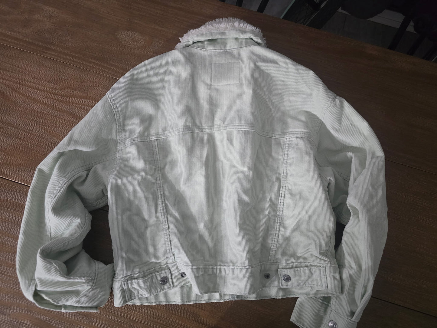 Levi’s Sherpa-Lined Corduroy Trucker Jacket – Mint Green – Size XS – Made in Sri Lanka