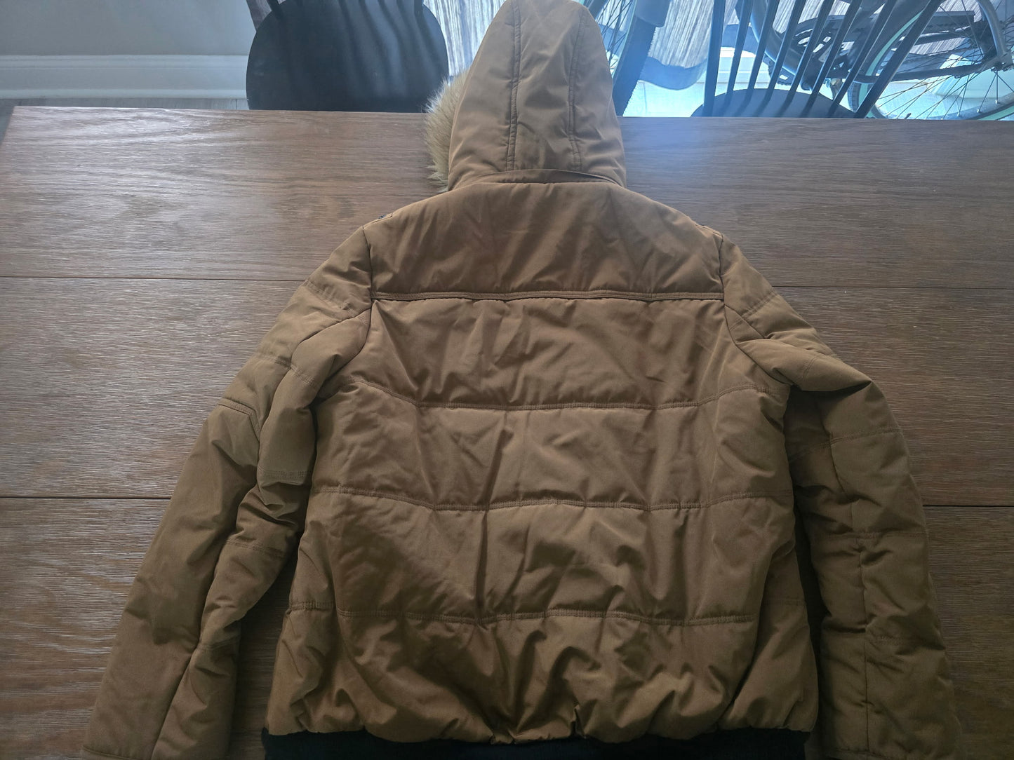 GUESS Men’s Brown Hooded Puffer Jacket with Faux Fur Trim – Size L