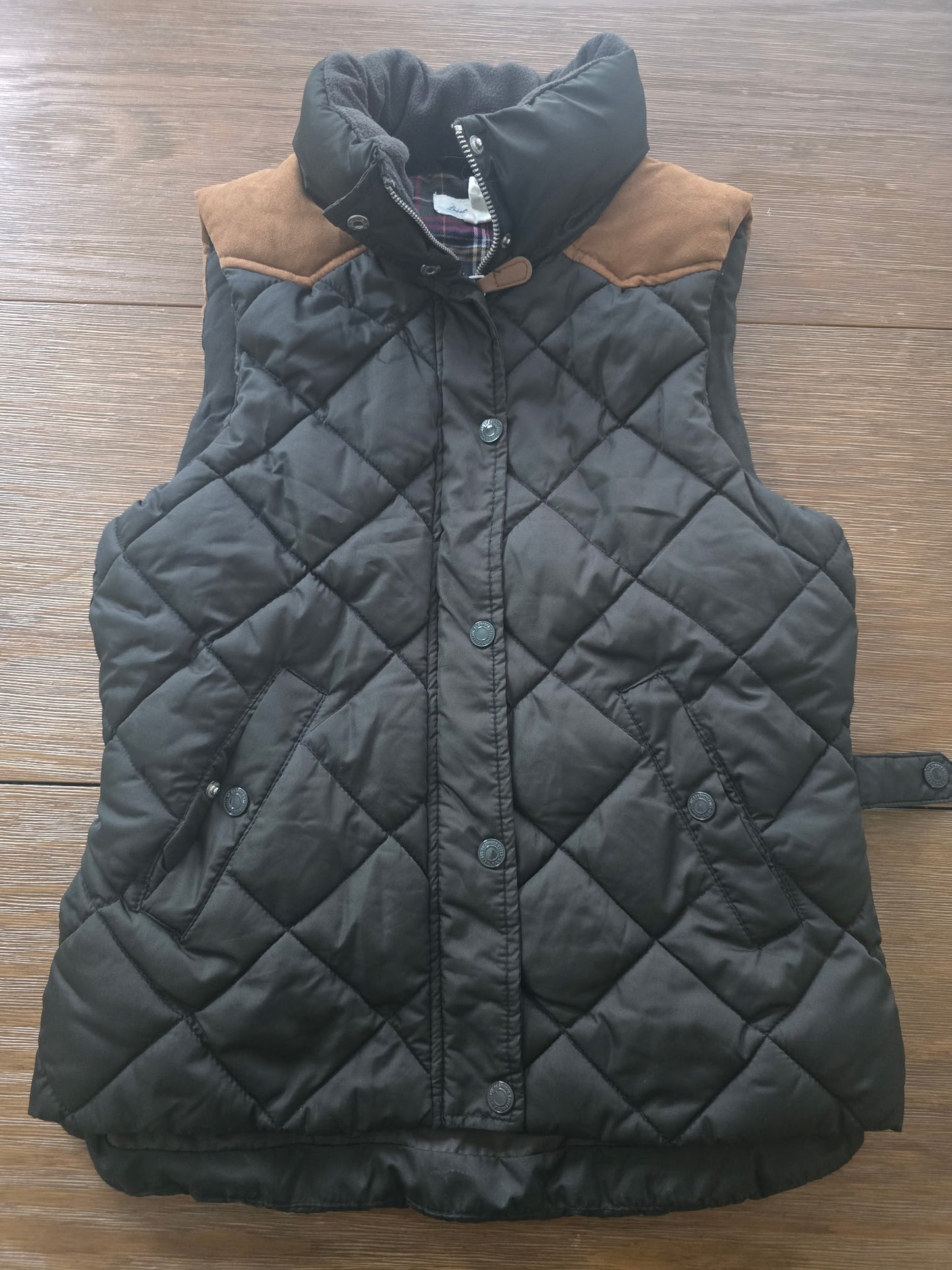 H&M L.O.G.G. Quilted Puffer Vest Black Brown Plaid Lined Women’s Size 6
