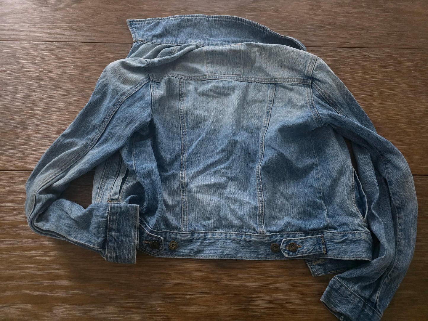 Mudd Women’s Denim Jean Jacket Medium Blue Distressed Style 100% Cotton medium
