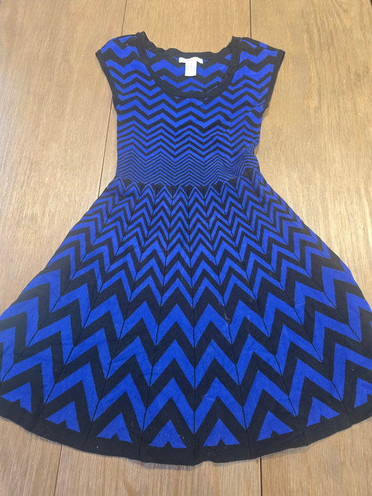Candie’s Chevron Fit & Flare Dress – Women’s Small