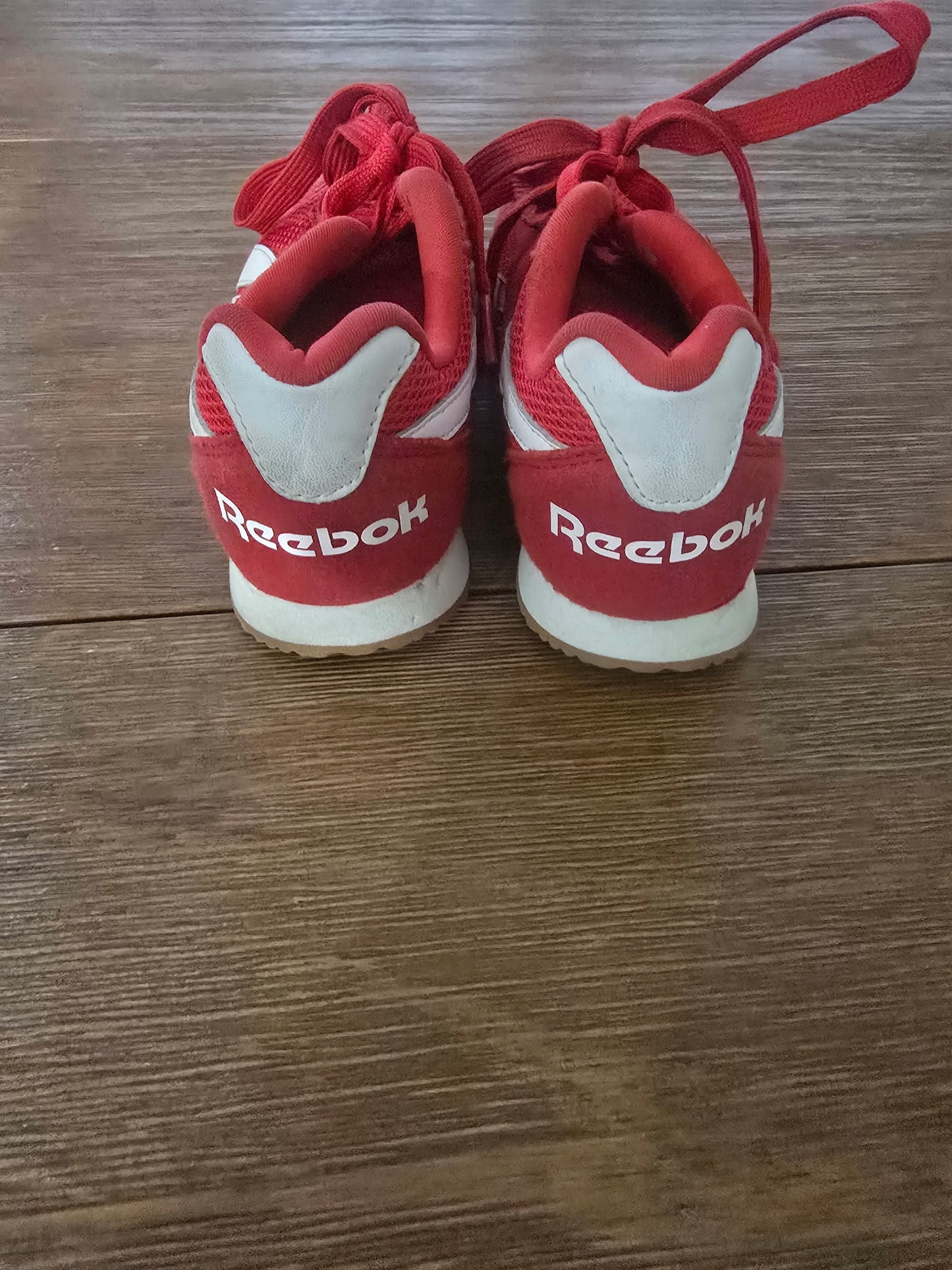 Reebok Red Kids Sneakers Size 1 | Classic Mesh & Suede Low-Top Shoes
