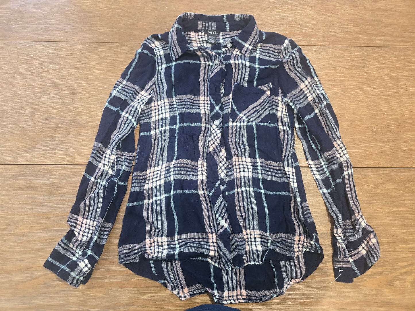 Rue21 Women’s Plaid Flannel Button-Up Shirt XS Navy