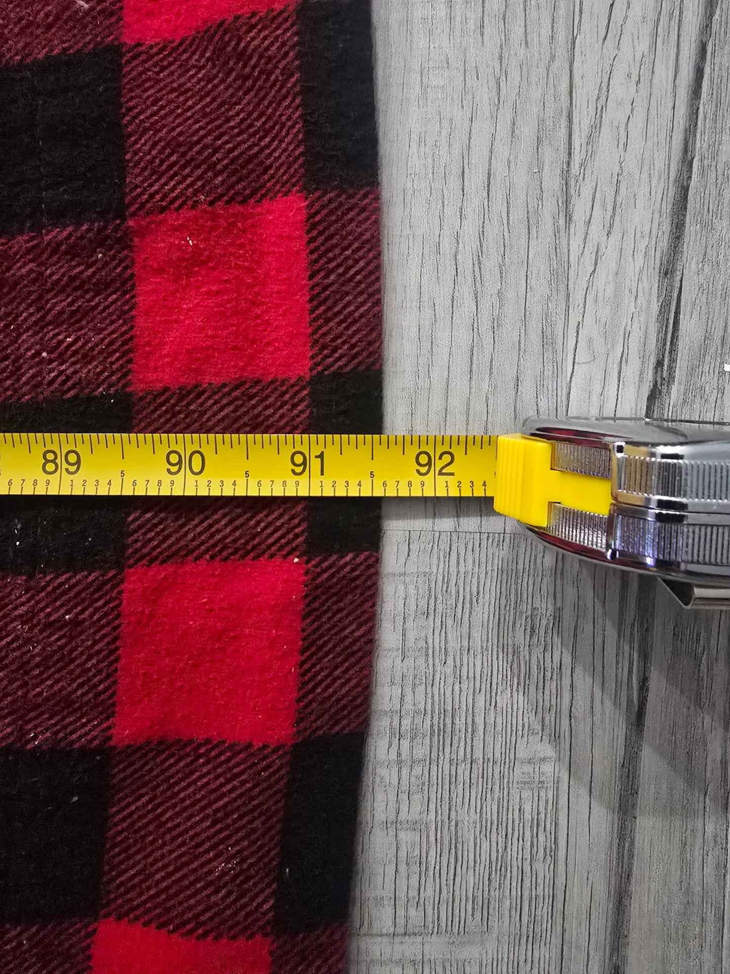 CozyCheck Twin Blanket: Red & Black Plaid Comfort