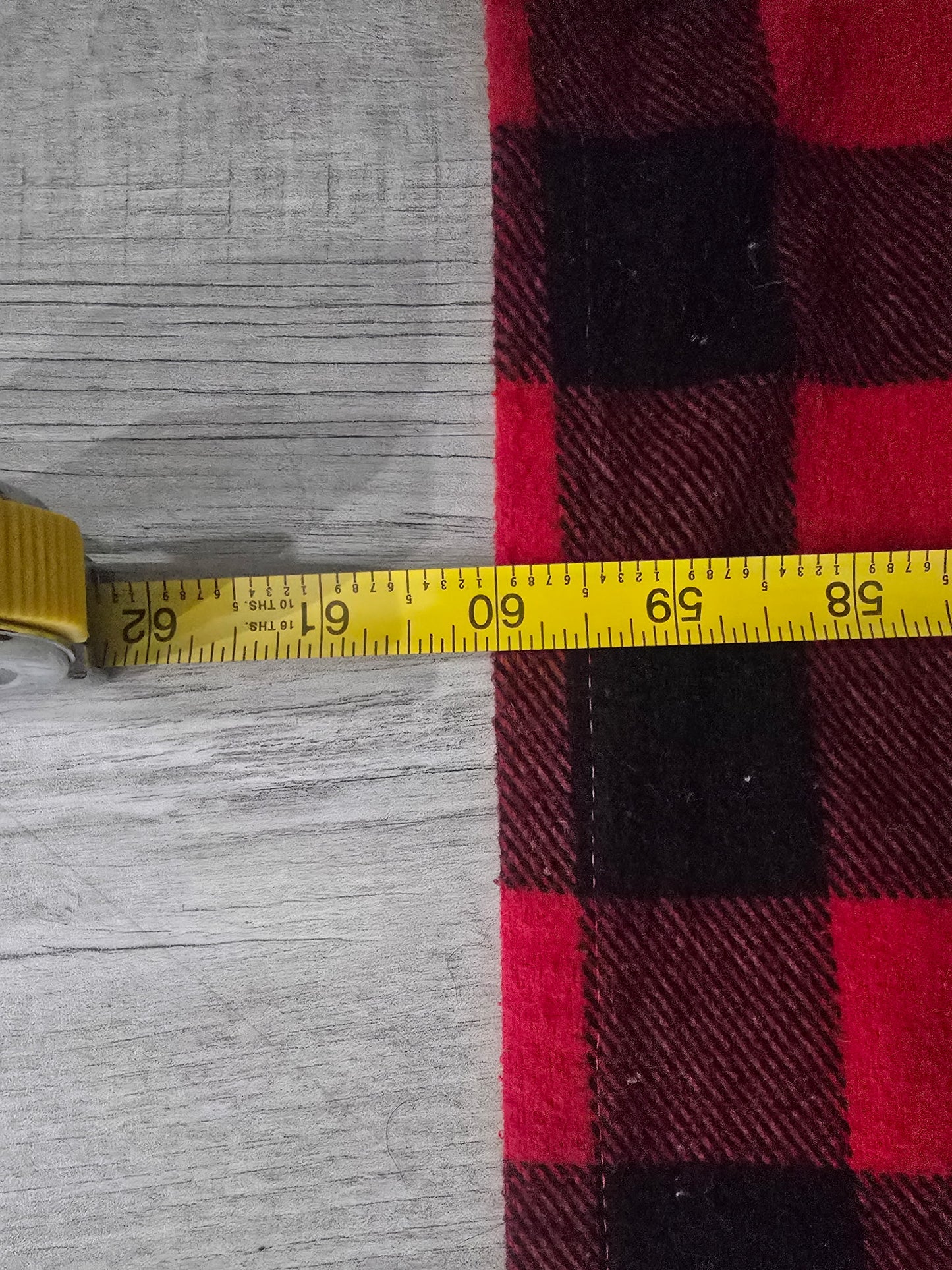 CozyCheck Twin Blanket: Red & Black Plaid Comfort