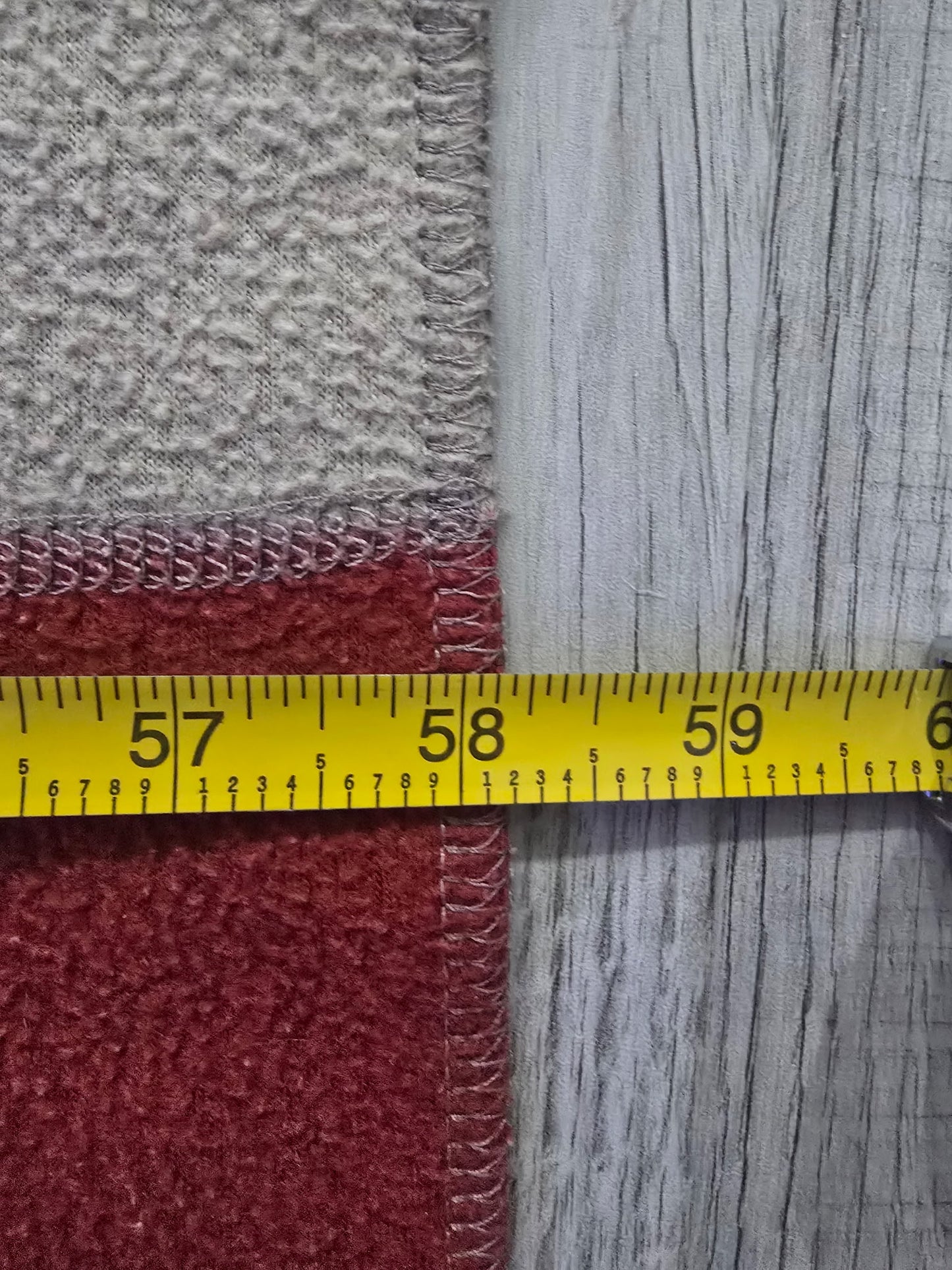 Cozy & Well-Preserved Throw Blanket
