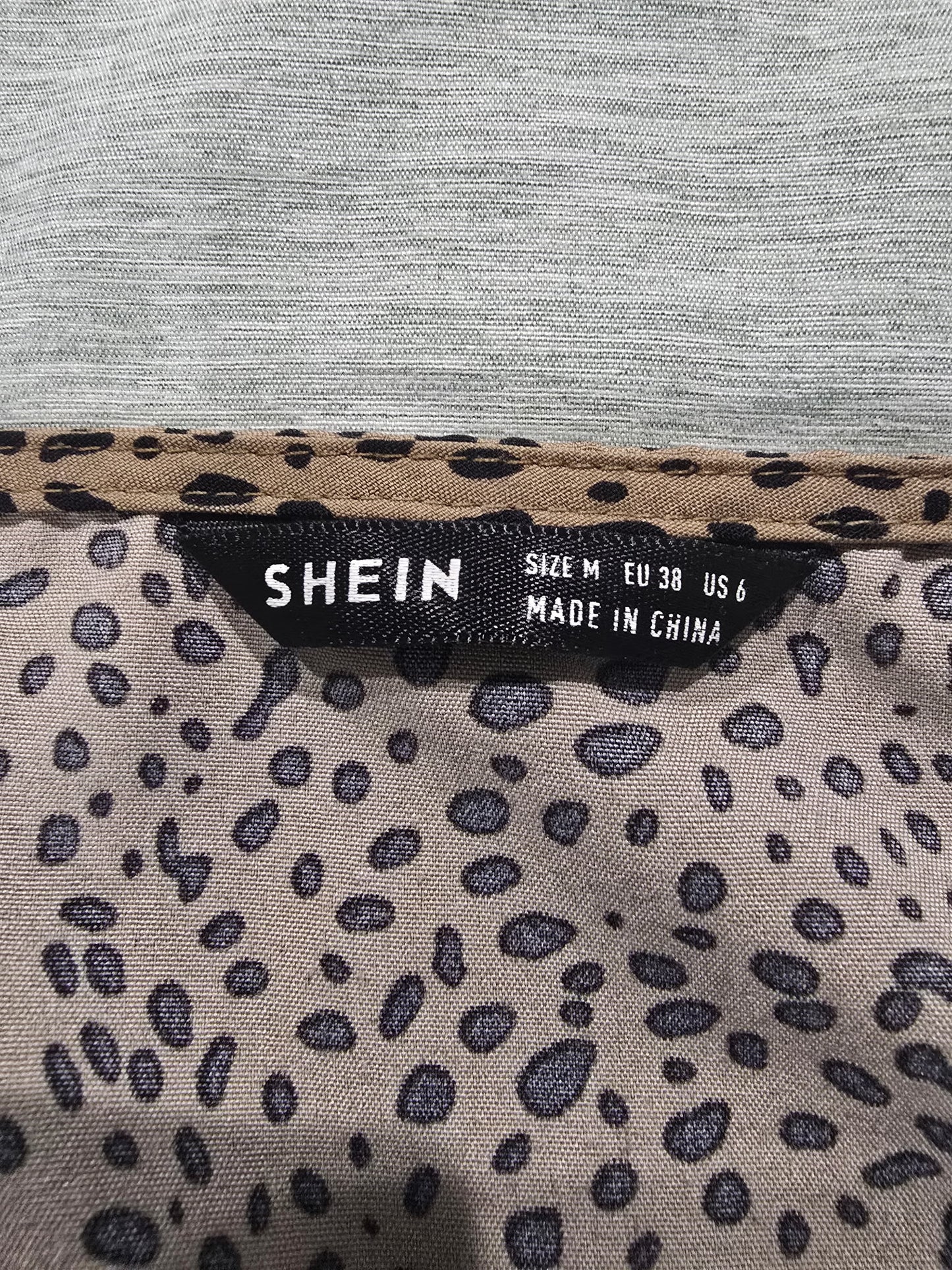 SHEIN Cheetah Animal Print V-Neck Tunic Blouse | Size Medium