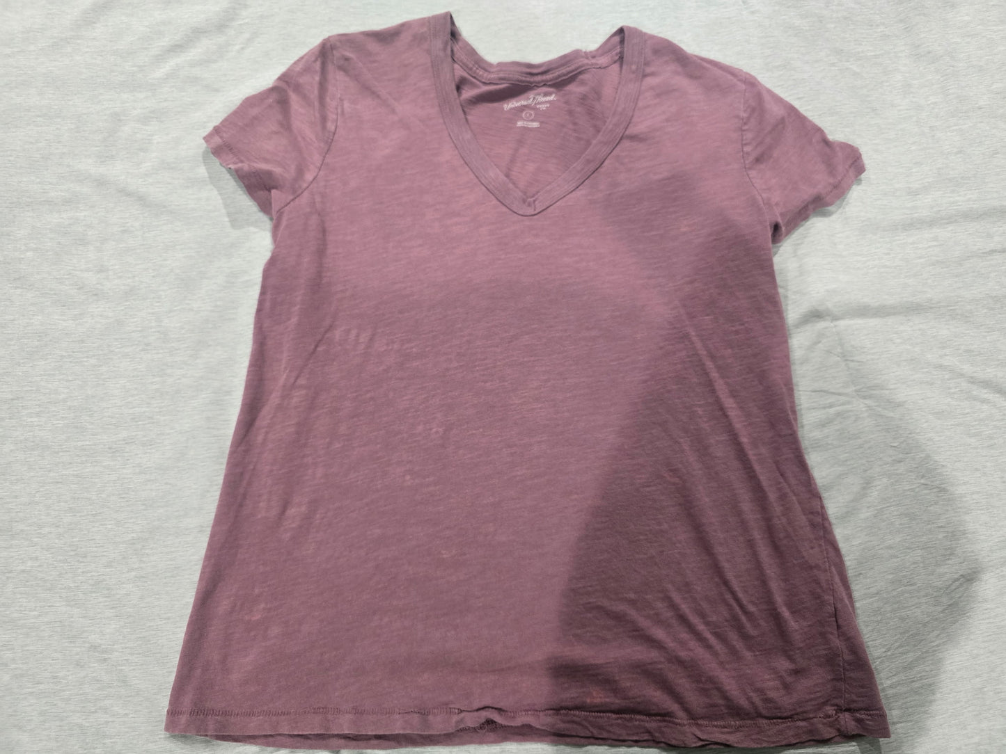 Lot of 3 Universal Thread Tops Size L Black Ribbed Tank & 2 V-Neck Tees Brown Mauve