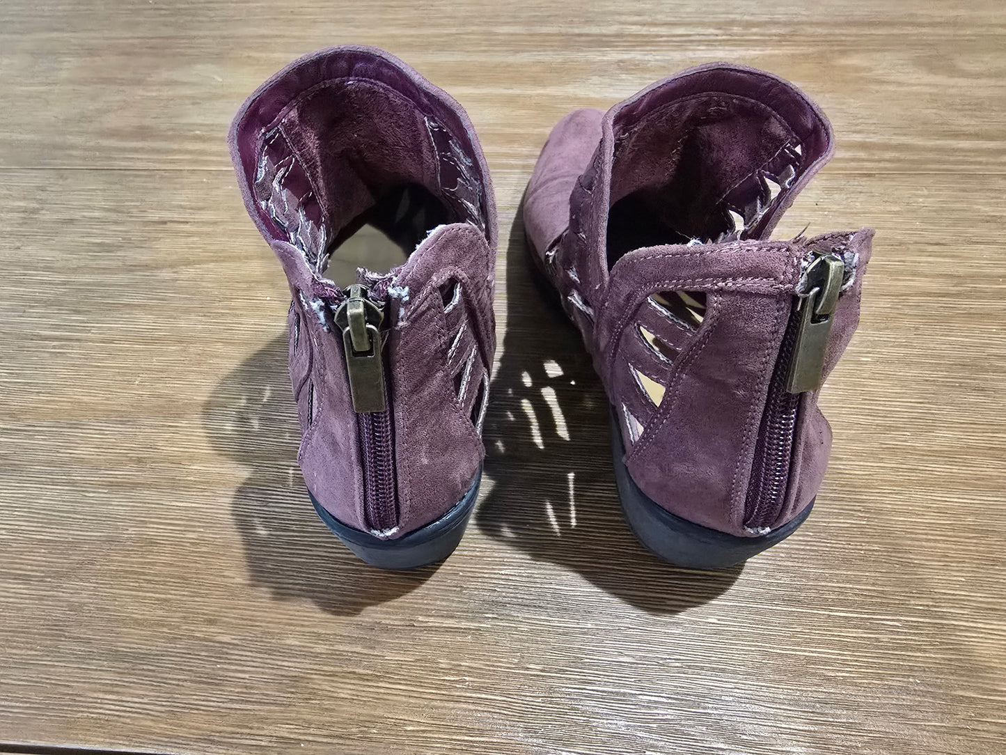 Bamboo Plum Cutout Ankle Booties for Women size 7