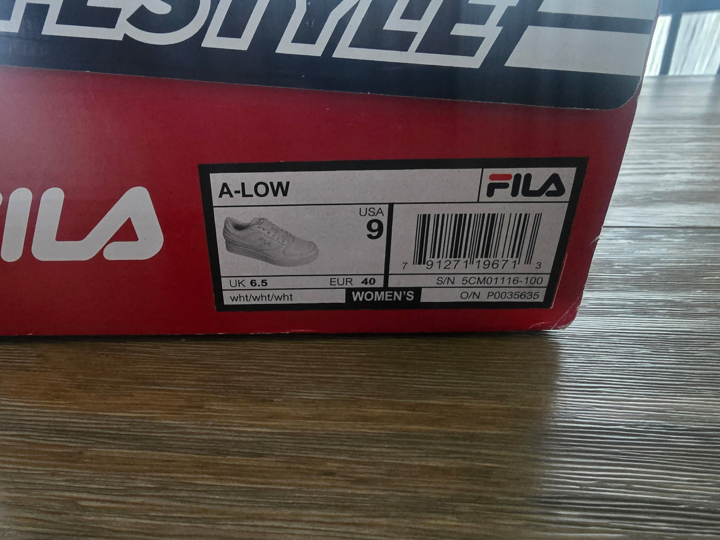 FILA women's A-Low White Leather Sneakers size 9