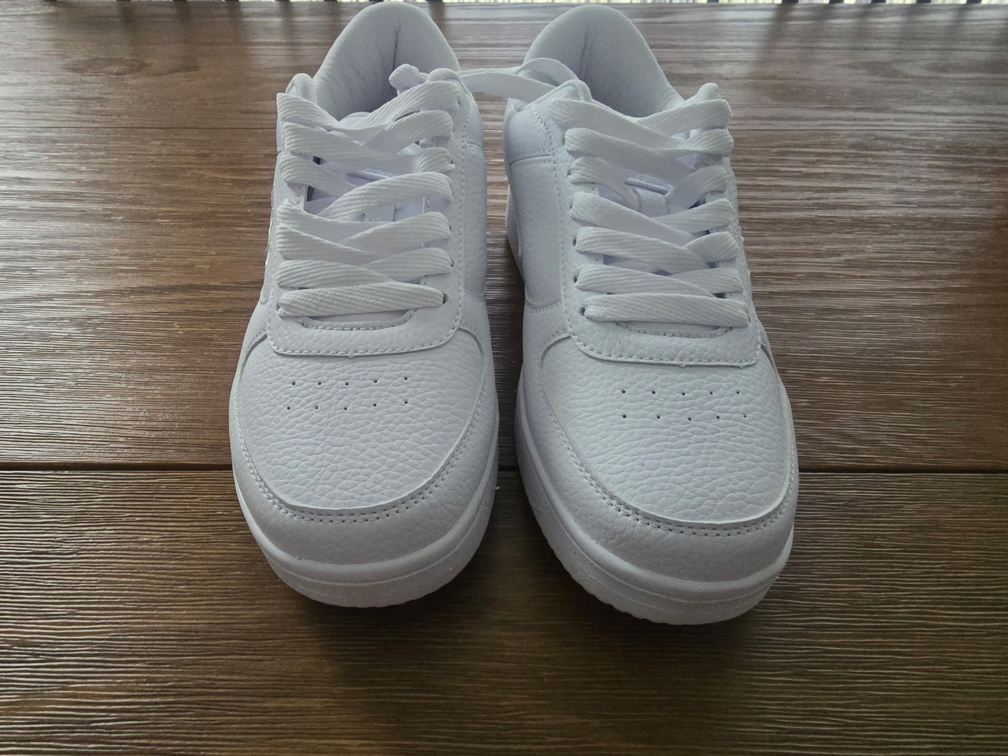 FILA women's A-Low White Leather Sneakers size 9