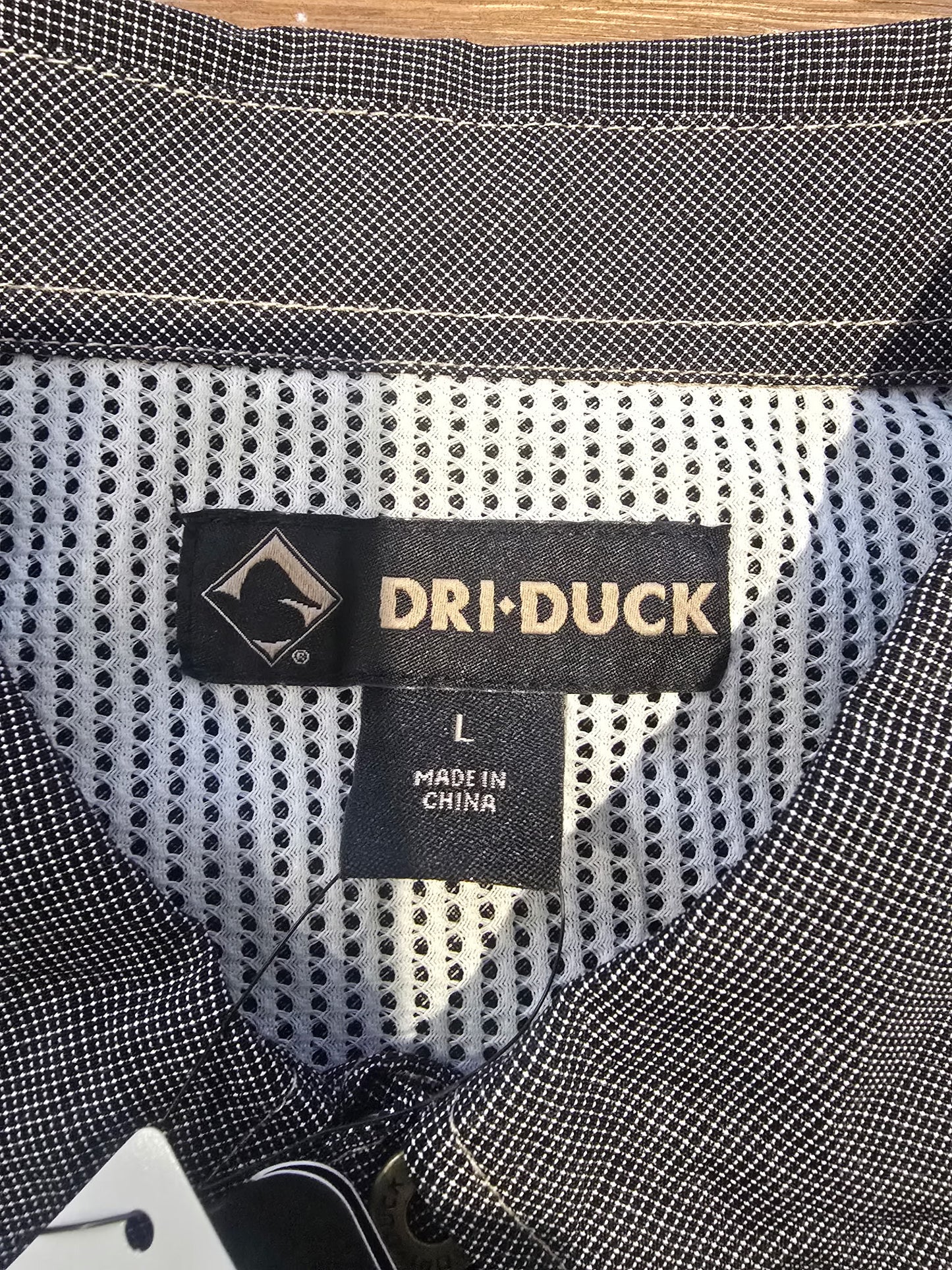 DRI DUCK Men's Size L Long Sleeve Fishing Shirt Teflon Shield+ Stain Resistant Gray