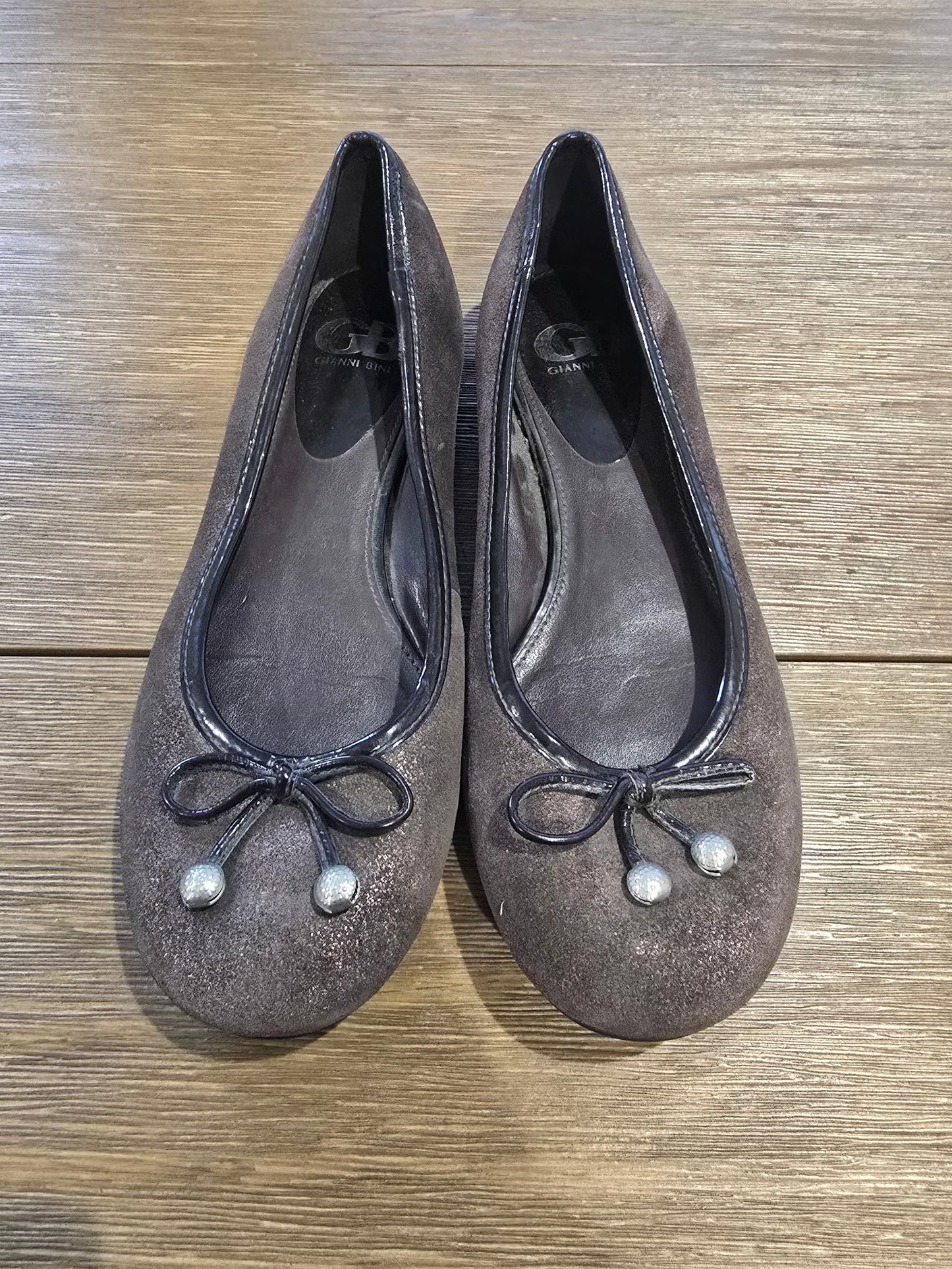 Gianni Bini Metallic Gray/Silver Flurry Flats