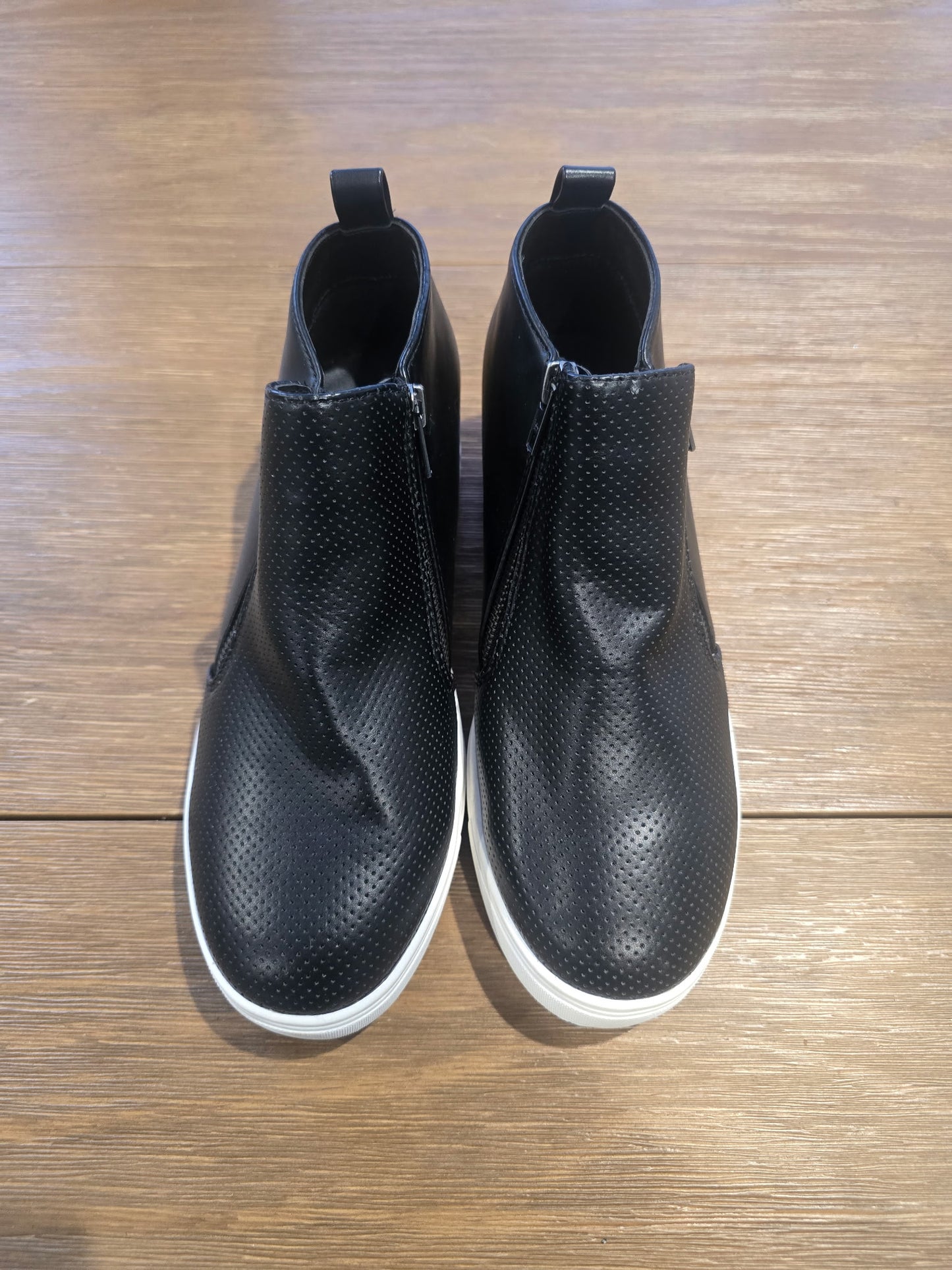 Time and Tru Women's Size 9 Black Perforated Hidden Wedge Sneaker Booties Zipper