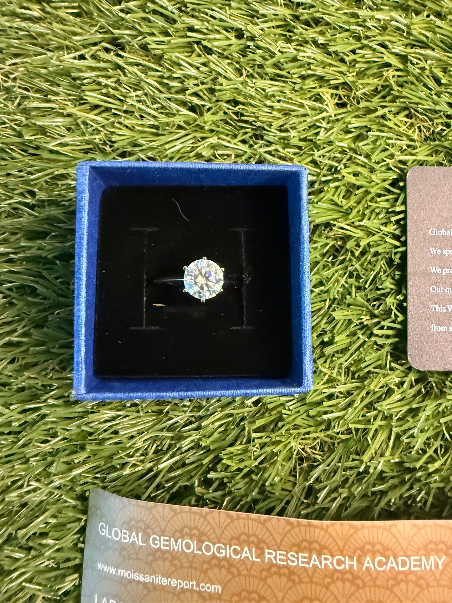 2.0 CT Round Brilliant Moissanite Engagement Ring – GRA Certified (D / VVS1) | Diamond Tester Passed
