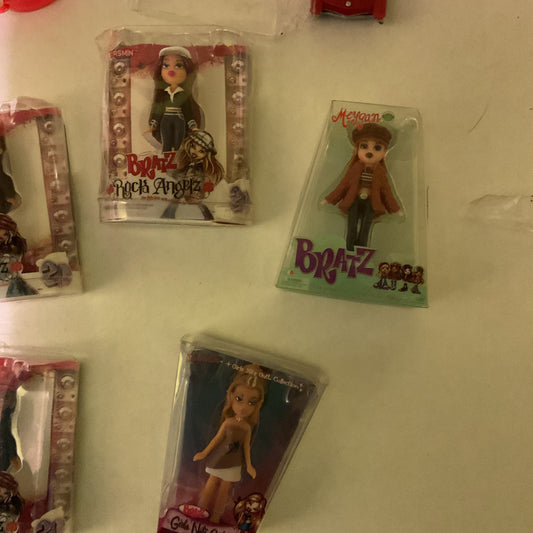Huge Bratz Minis Lot - 10+ Pieces - Rock Angelz, Boyz, Motorcycle & Accessories