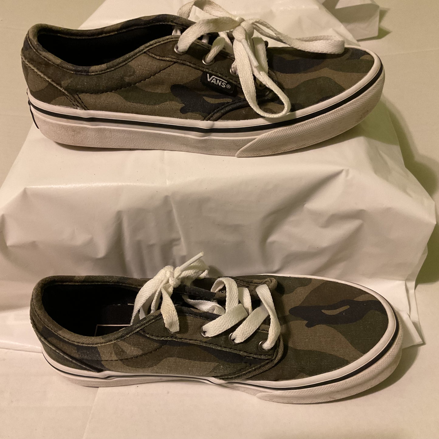 Vans Youth Camo Sneakers Size 3.5 | Low-Top Skate Shoes