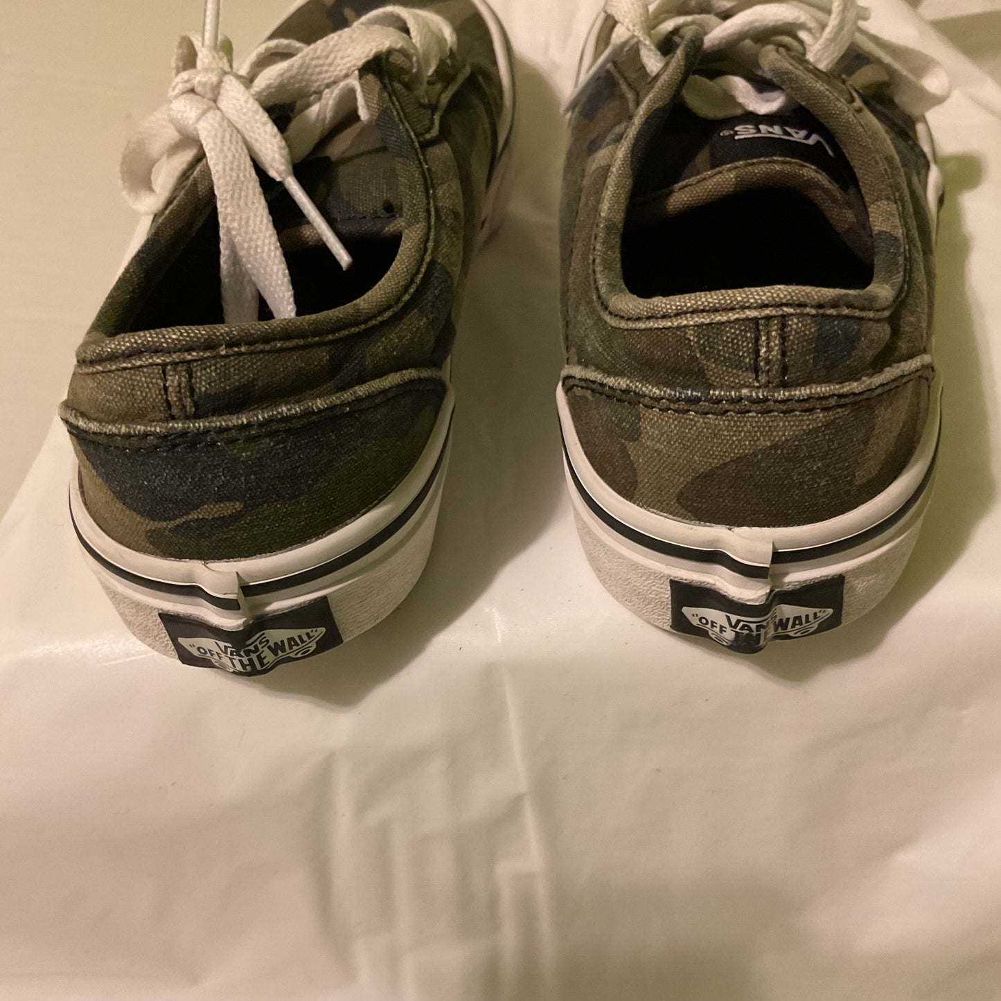 Vans Youth Camo Sneakers Size 3.5 | Low-Top Skate Shoes