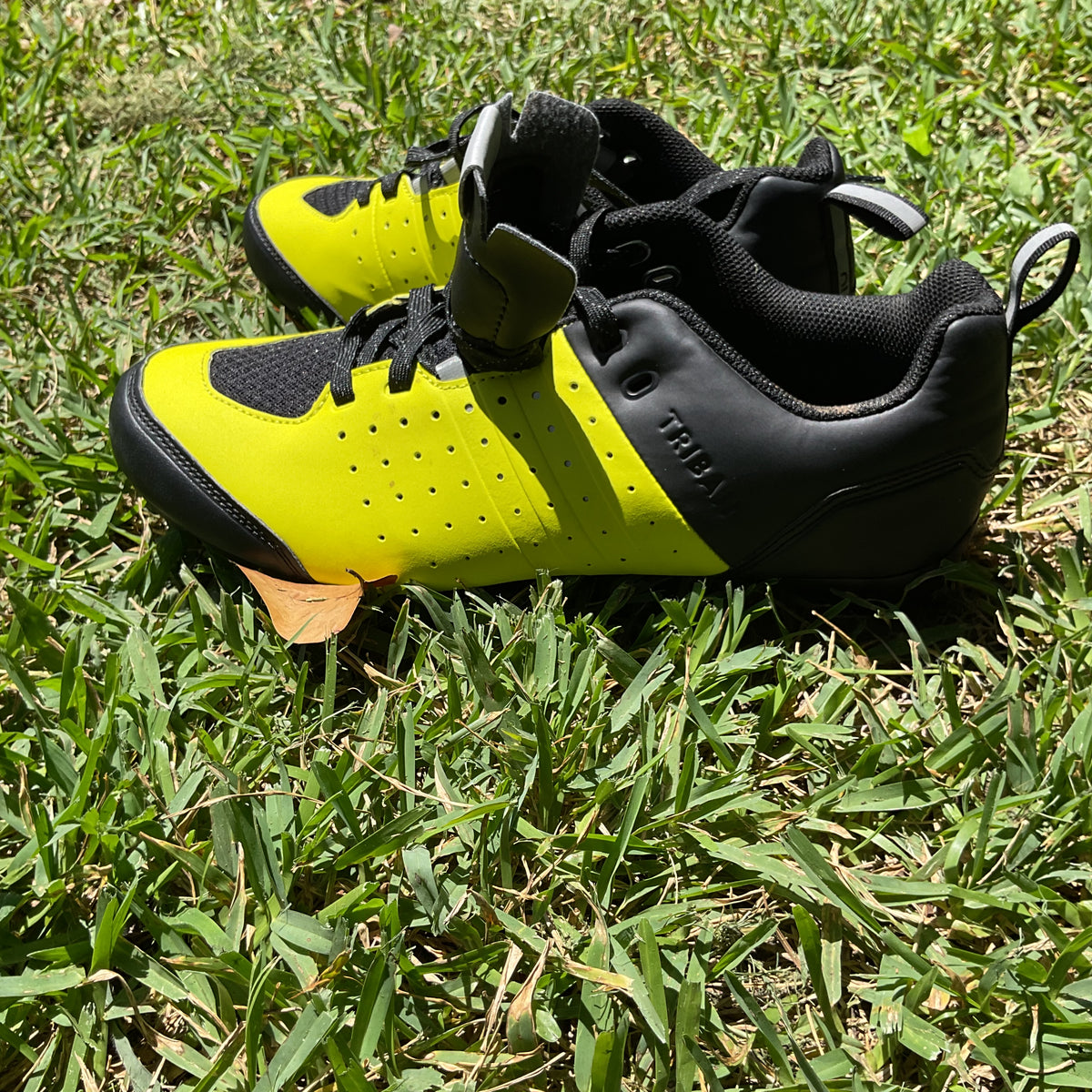 Decathlon Triban RC 500 Cycling Shoes High Vis Yellow Black Mens US 9.5 EU 43 SPD