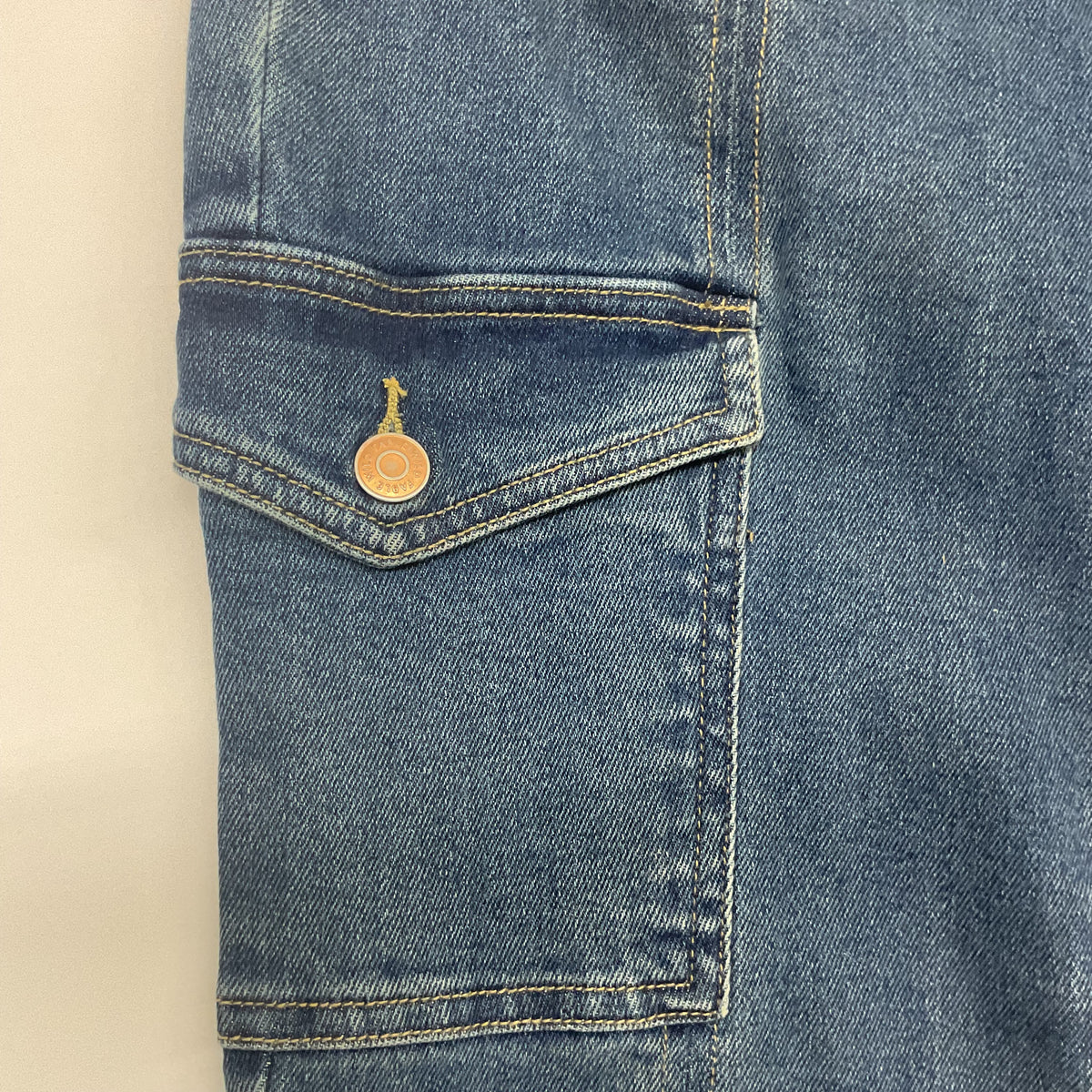 Wild Fable Low Rise Flare Cargo Jeans Size 12 Medium Wash Denim Y2K Flap Pocket