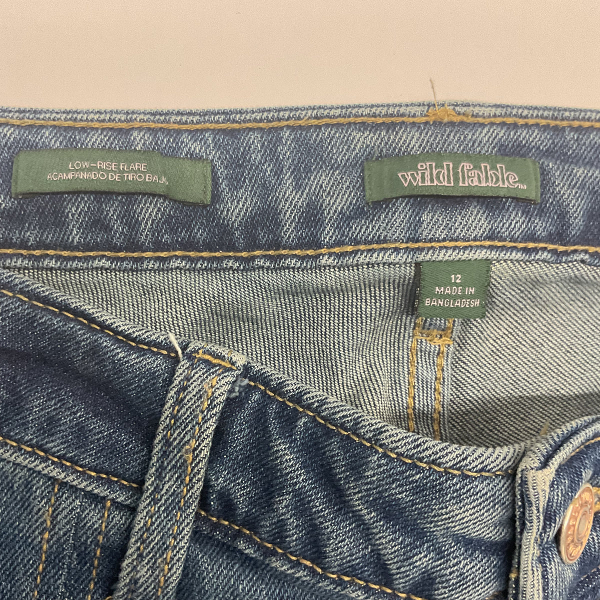 Wild Fable Low Rise Flare Cargo Jeans Size 12 Medium Wash Denim Y2K Flap Pocket