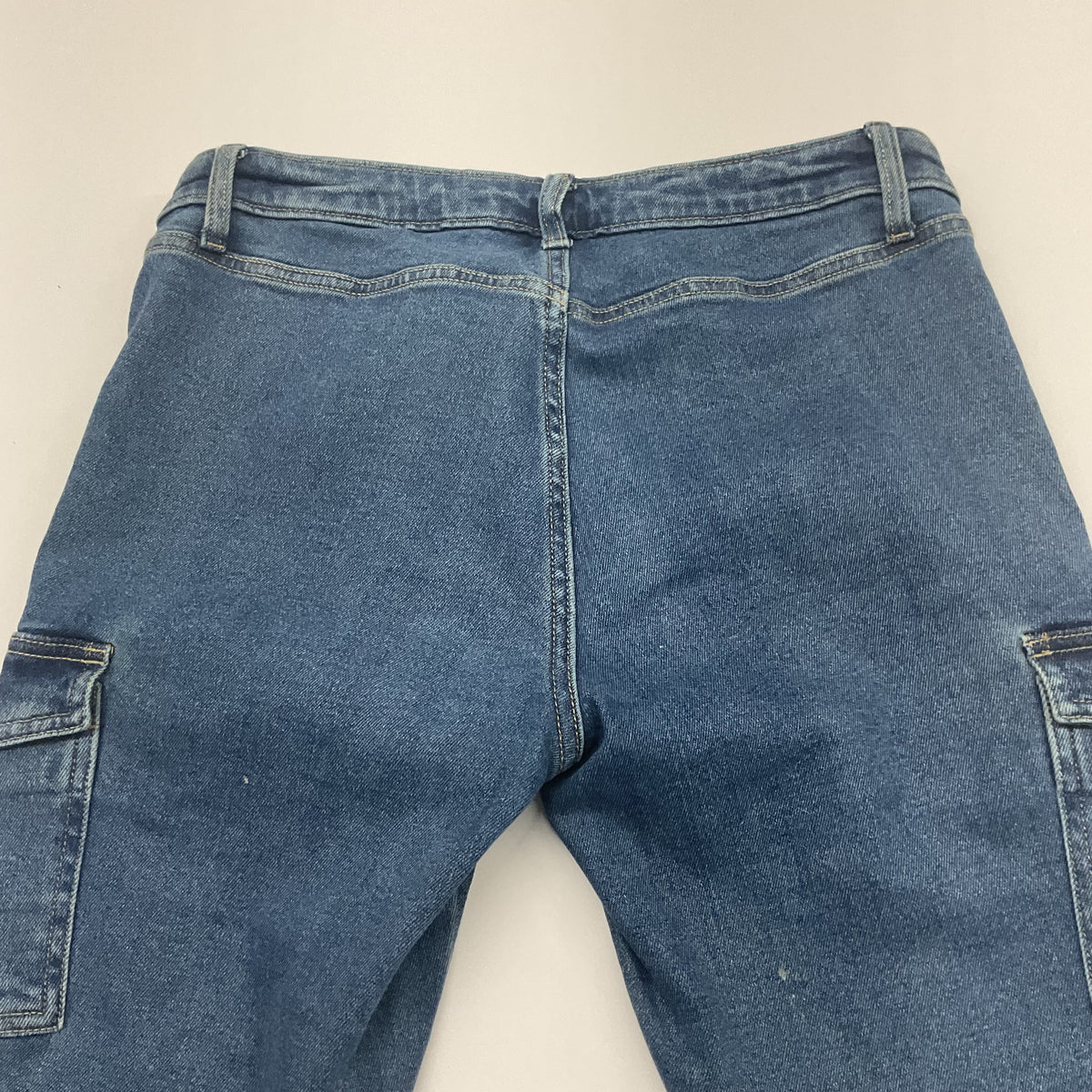 Wild Fable Low Rise Flare Cargo Jeans Size 12 Medium Wash Denim Y2K Flap Pocket