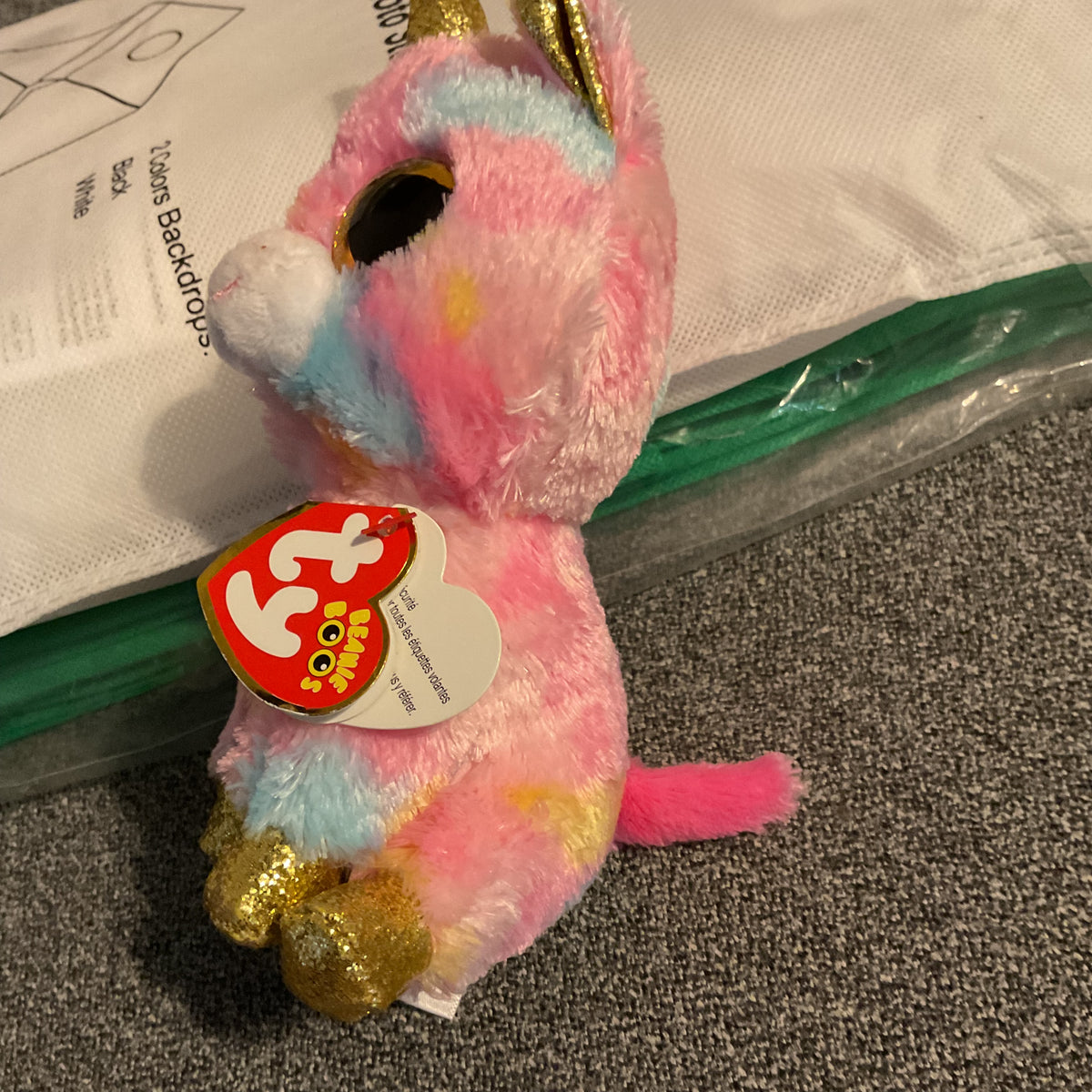 Ty Beanie Boos Fantasia the Unicorn 6" Plush Pink Tie-Dye Gold Glitter Accents